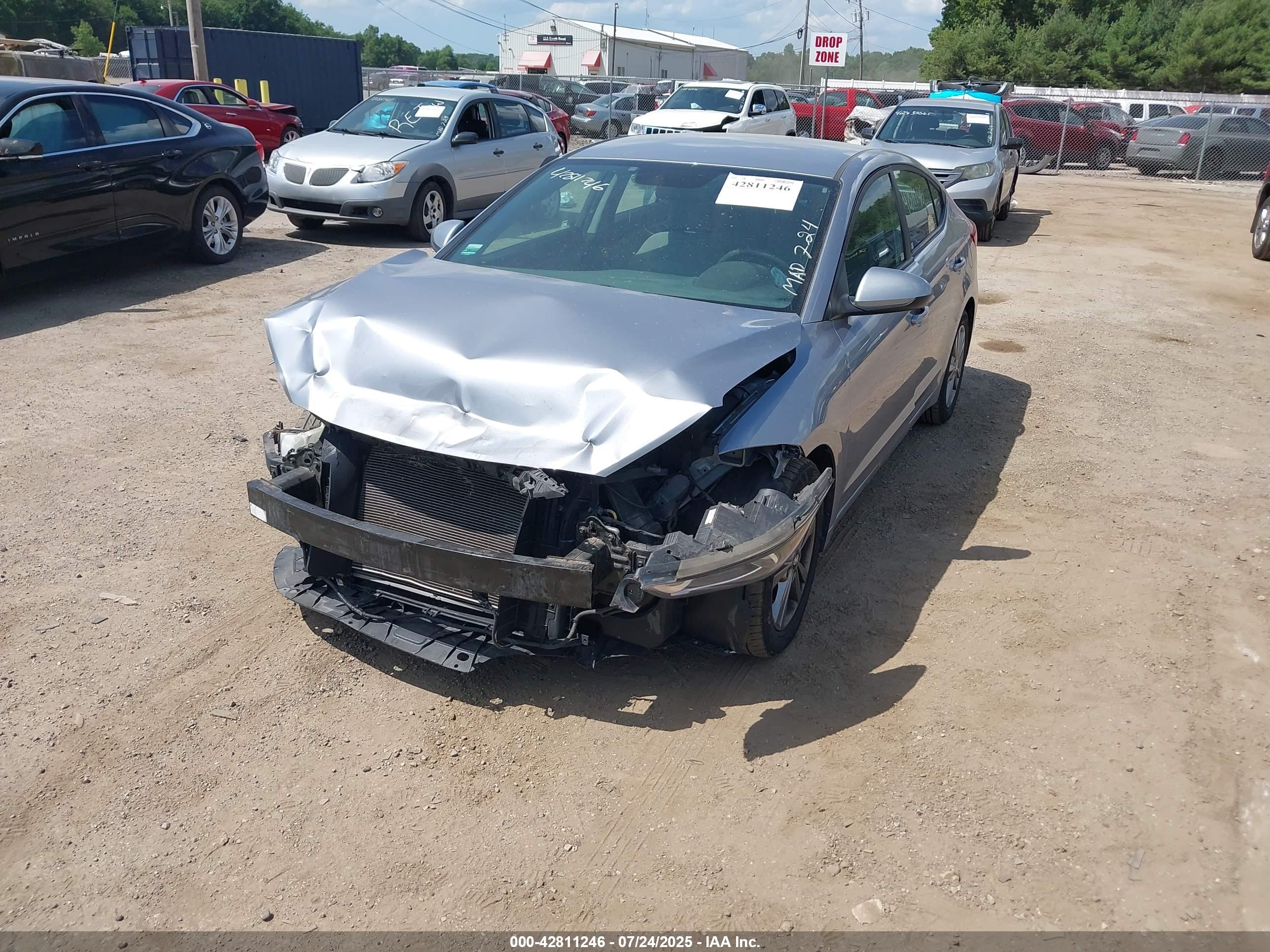 HYUNDAI ELANTRA image 2