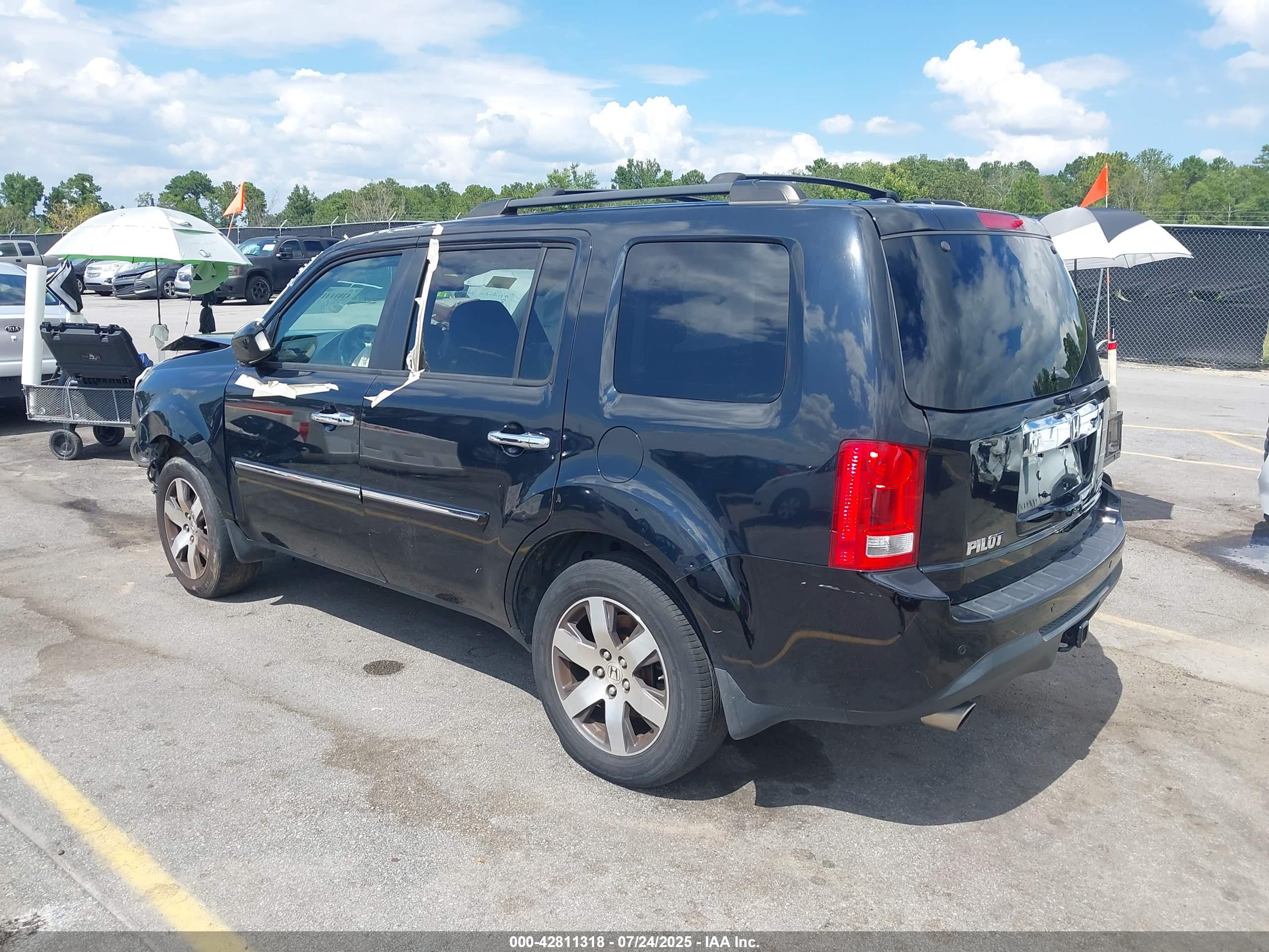 HONDA PILOT image 3