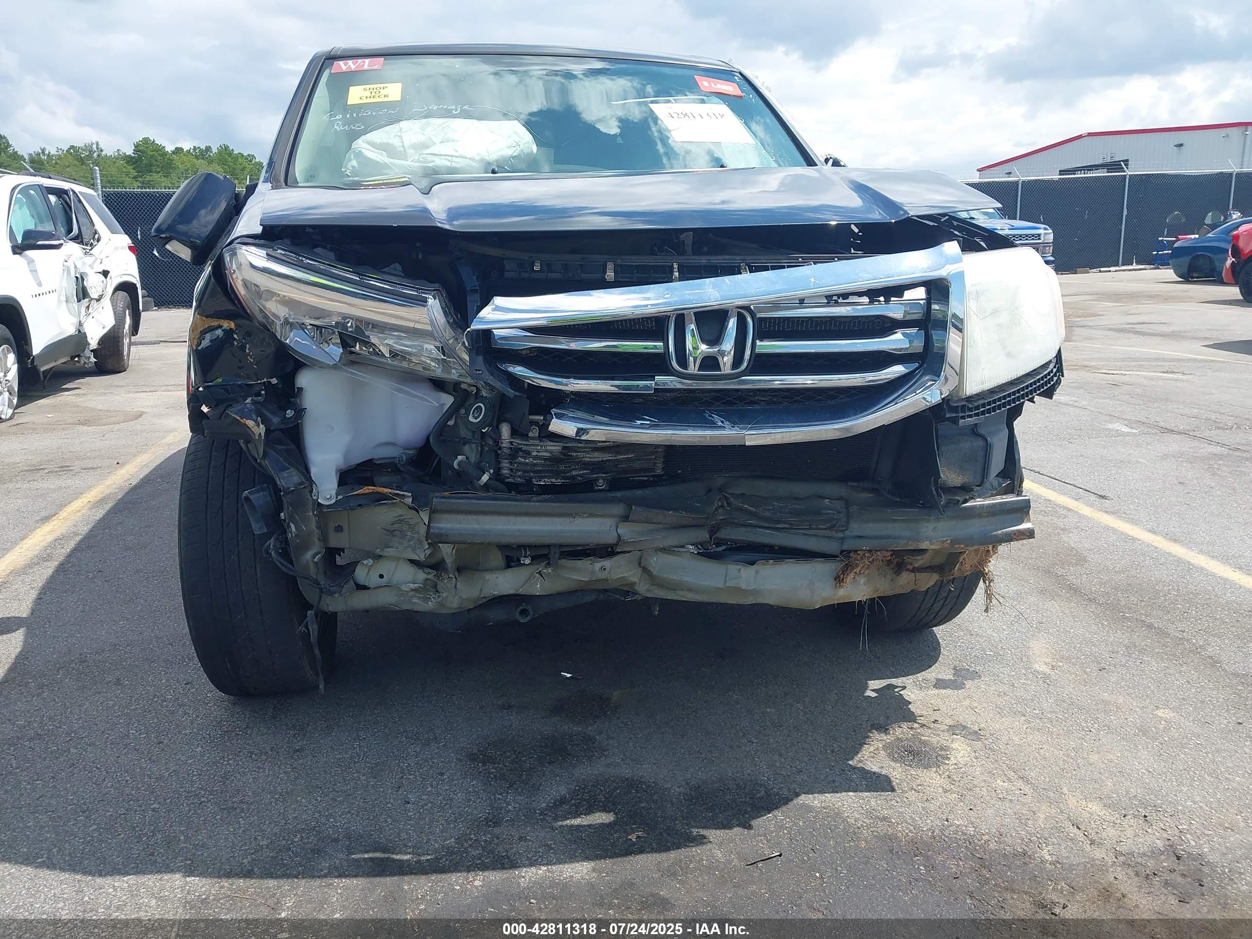 HONDA PILOT image 6