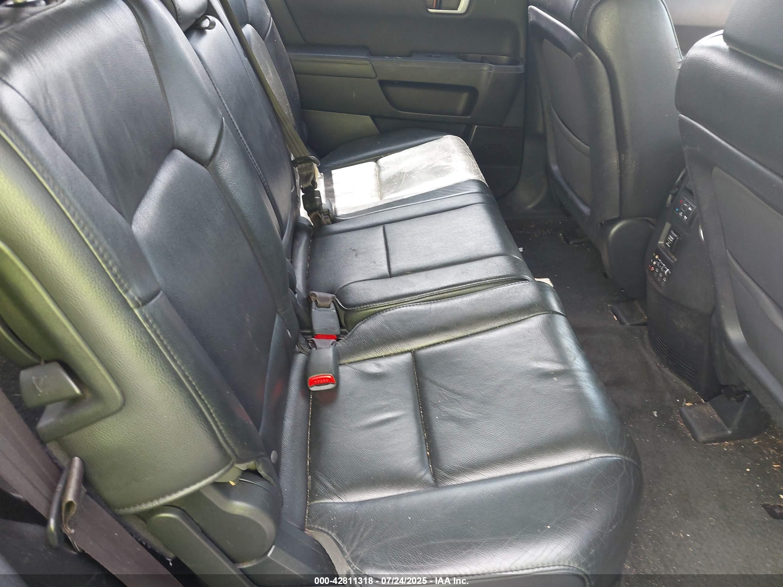 HONDA PILOT image 8