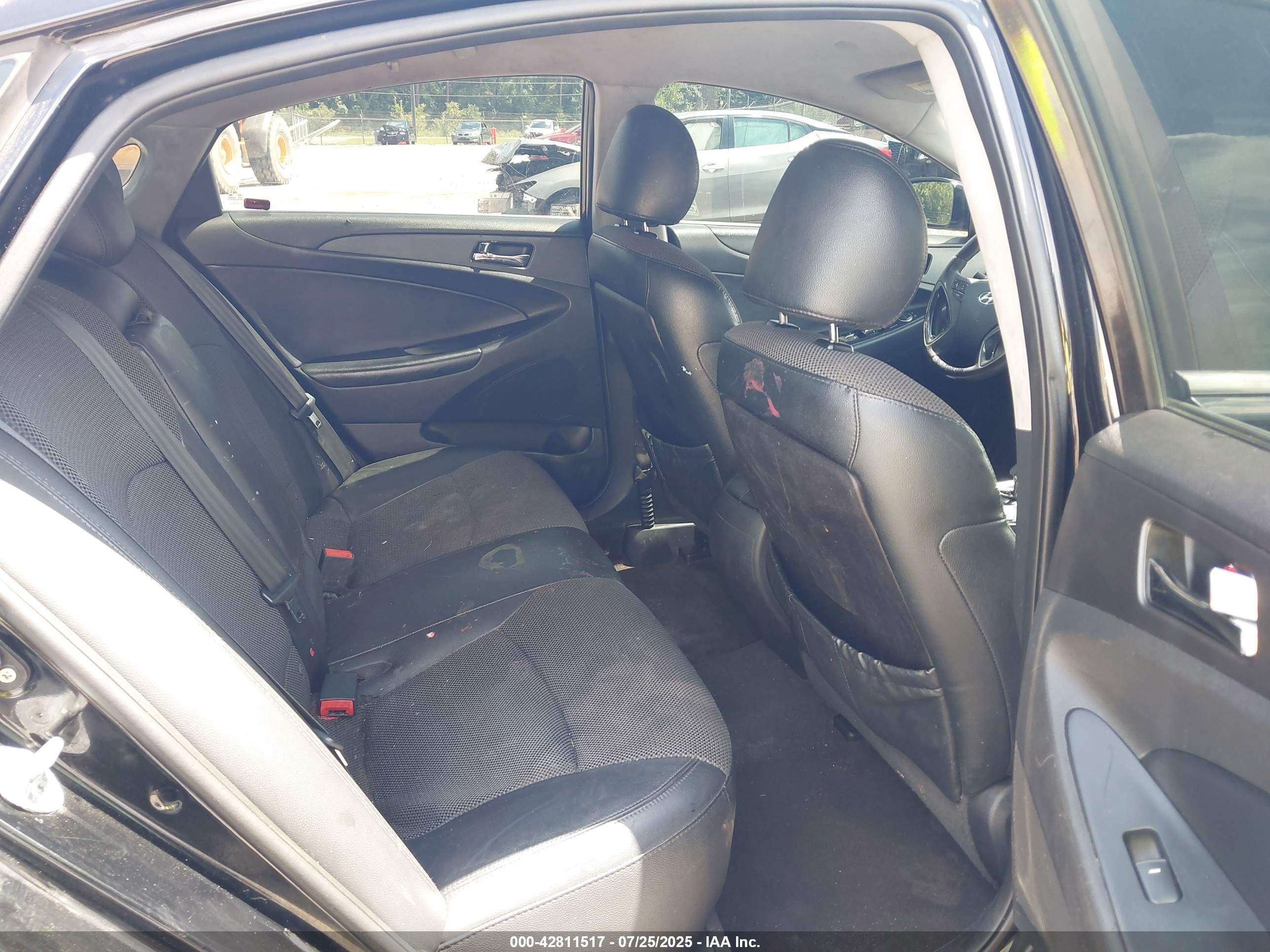 HYUNDAI SONATA image 8