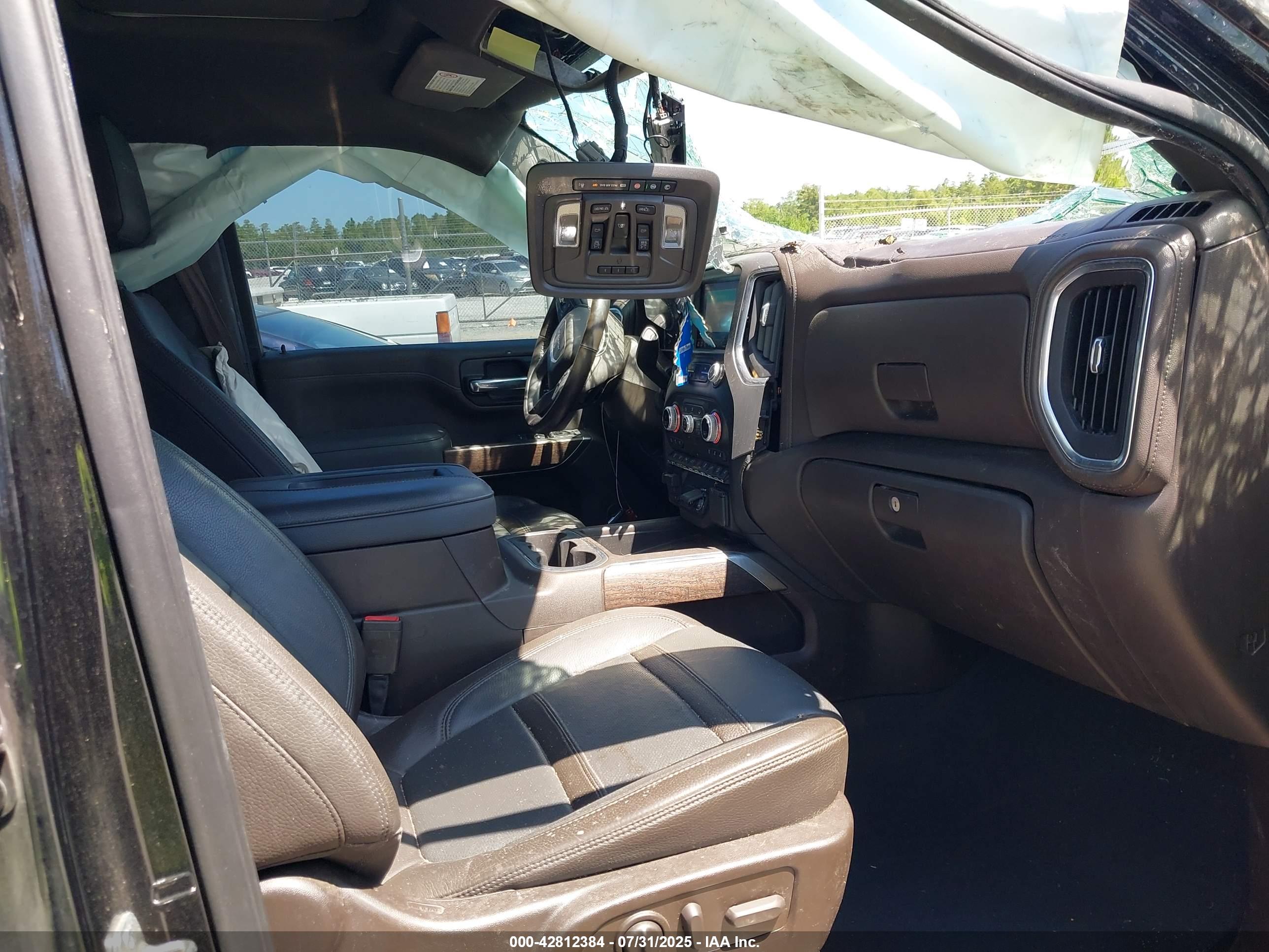 GMC SIERRA image 5