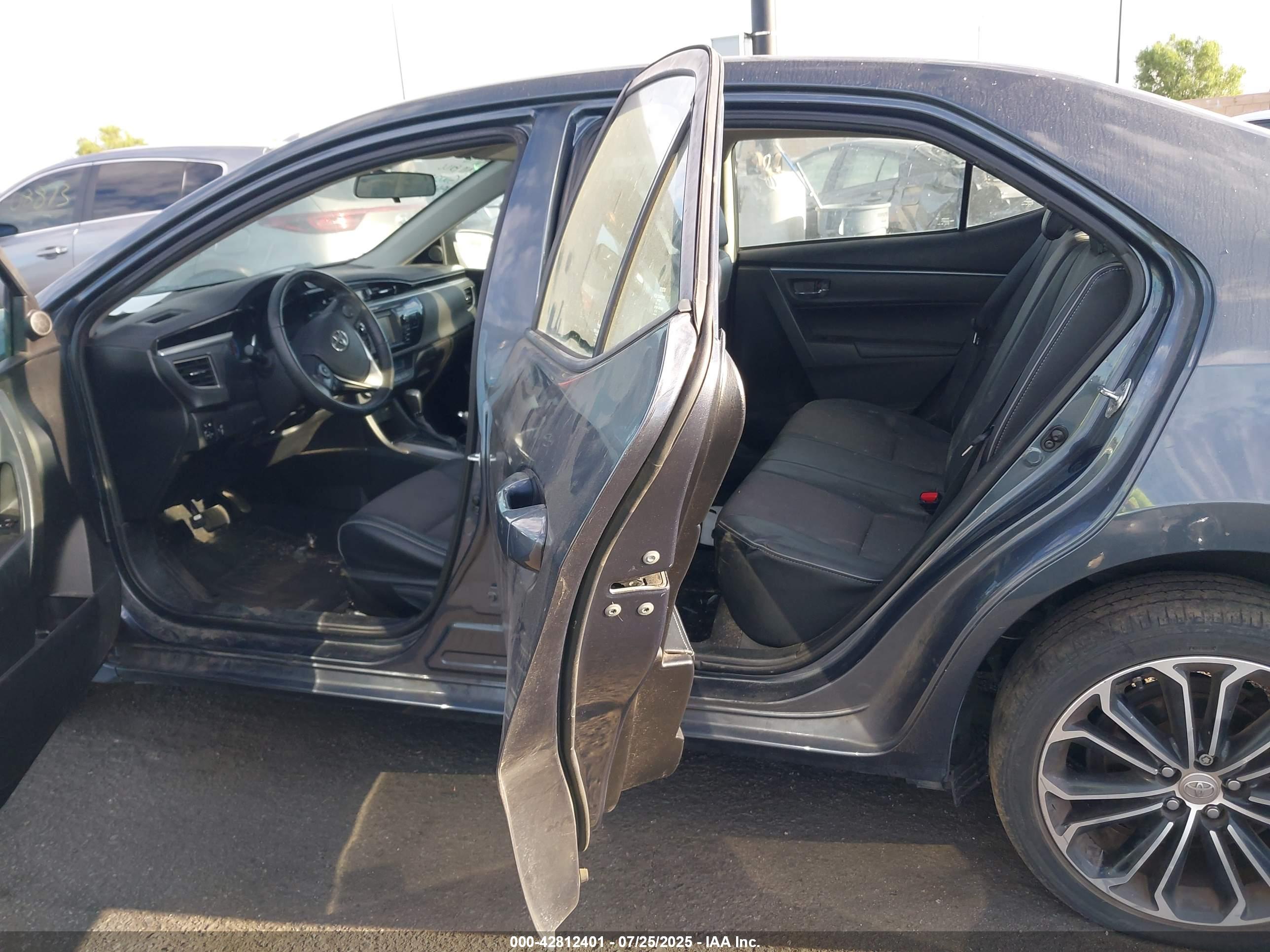 TOYOTA COROLLA image 8