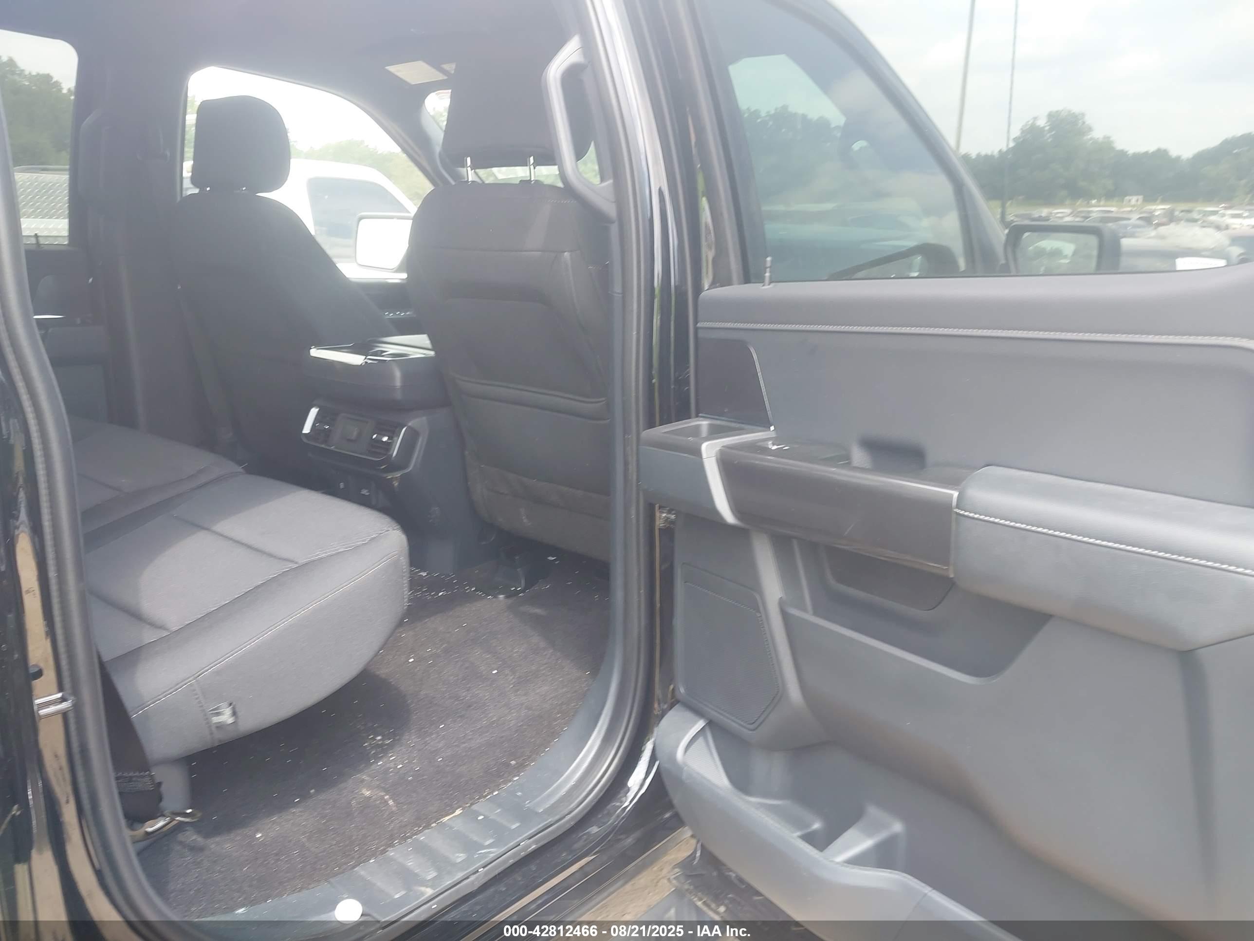 FORD F-150 image 8