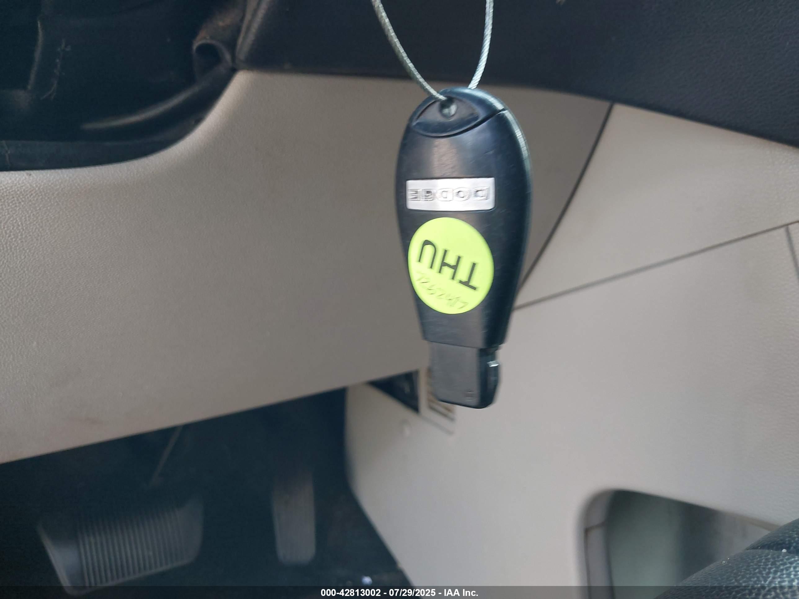 DODGE GRAND image 11