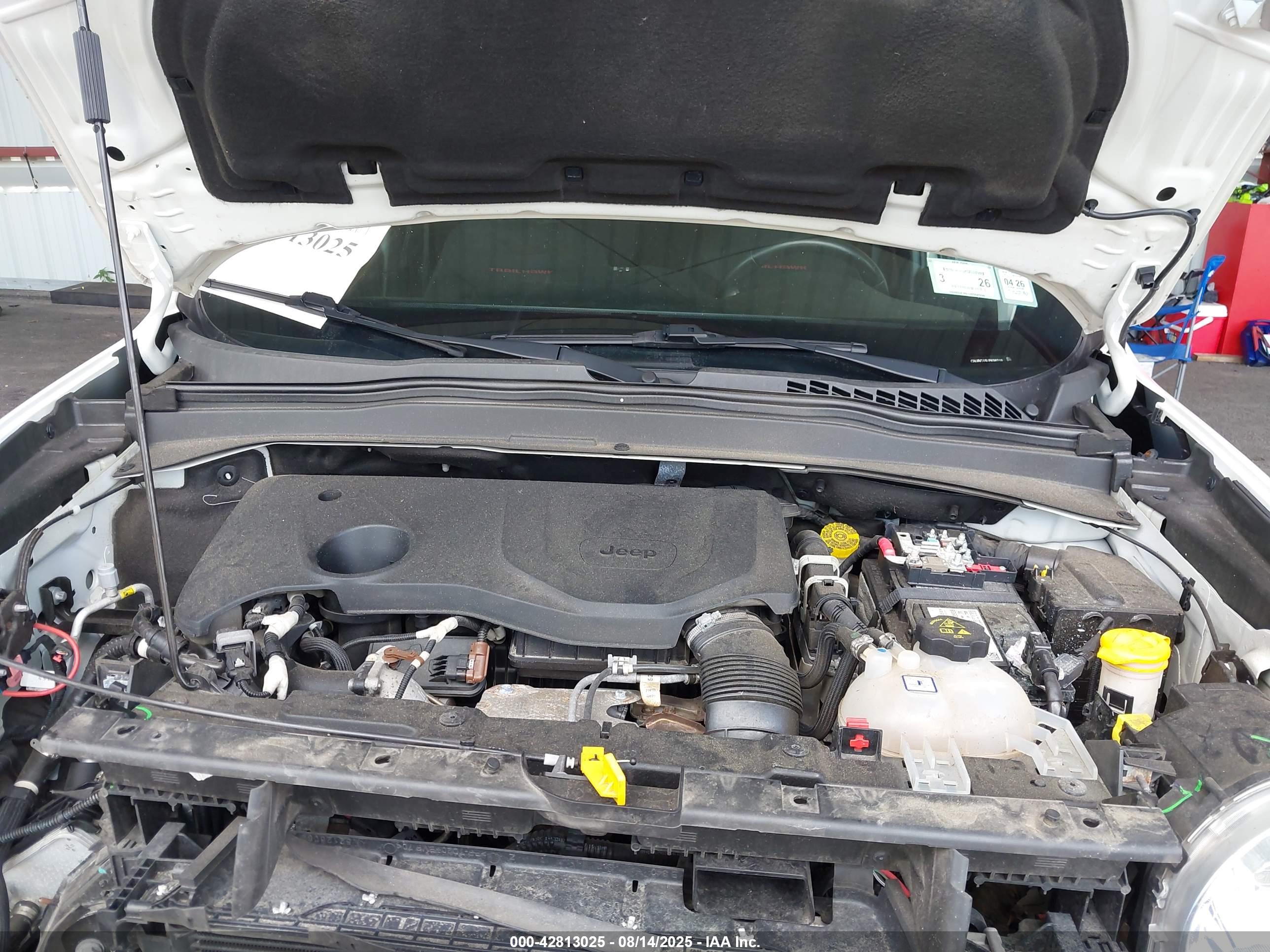 JEEP RENEGADE image 10