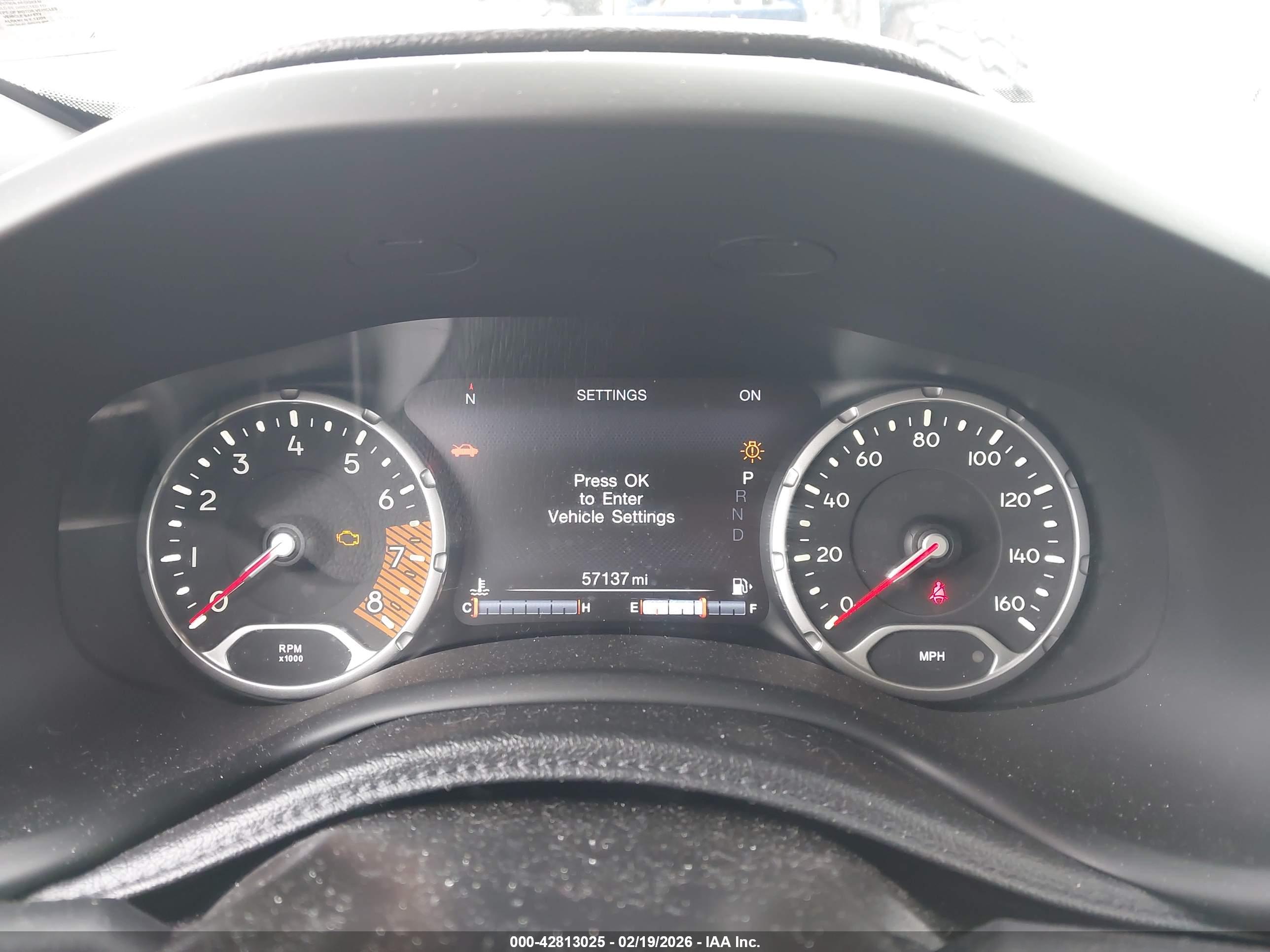 JEEP RENEGADE image 7