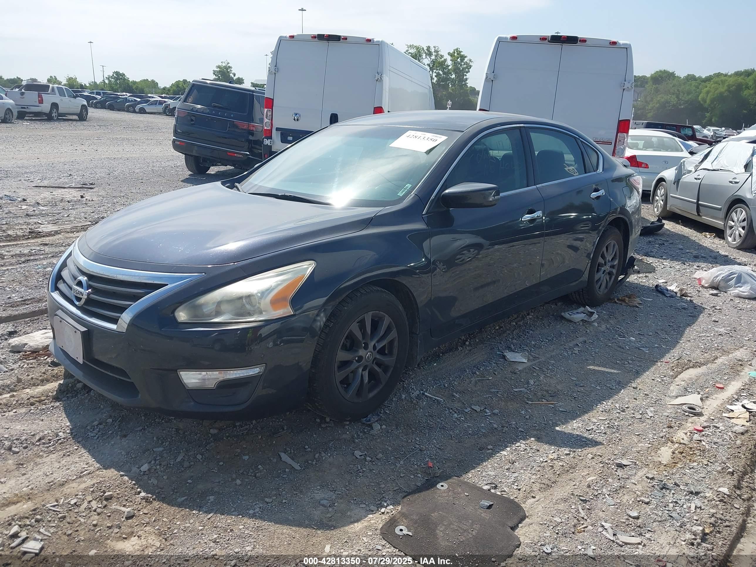 NISSAN ALTIMA image 2