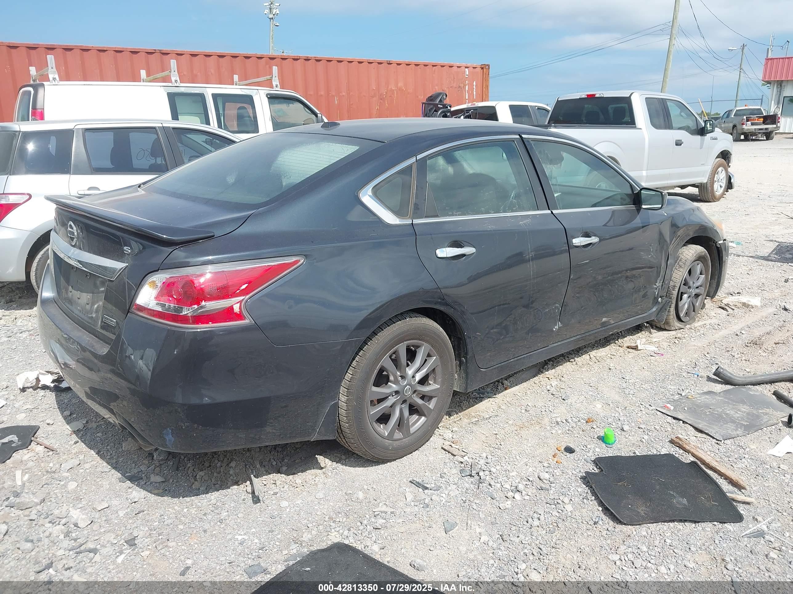 NISSAN ALTIMA image 4
