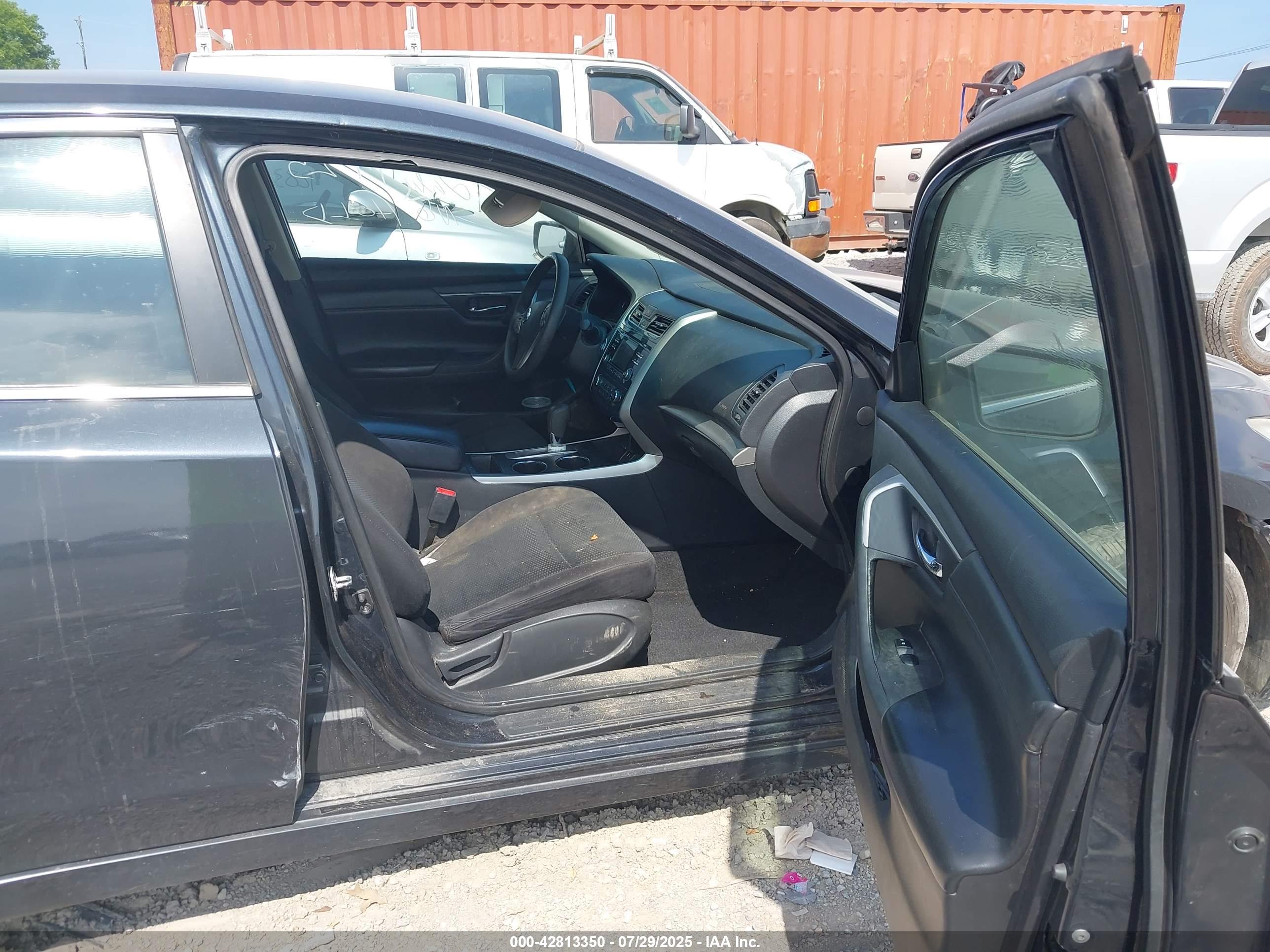 NISSAN ALTIMA image 5