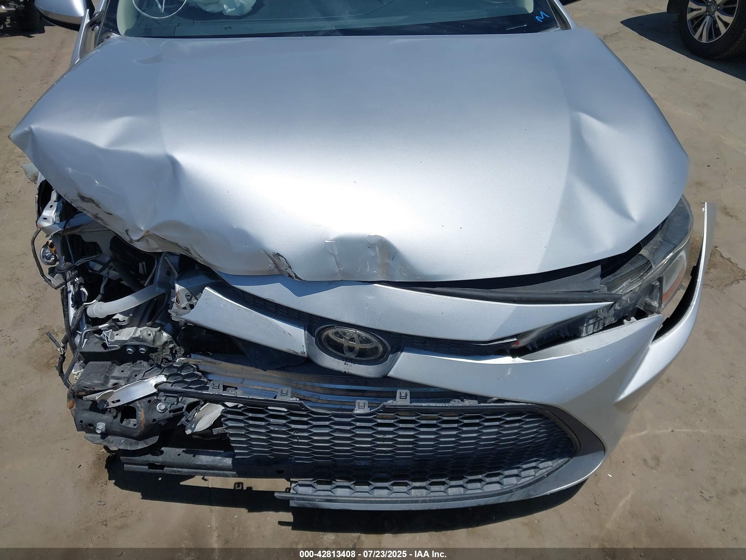 TOYOTA COROLLA image 6