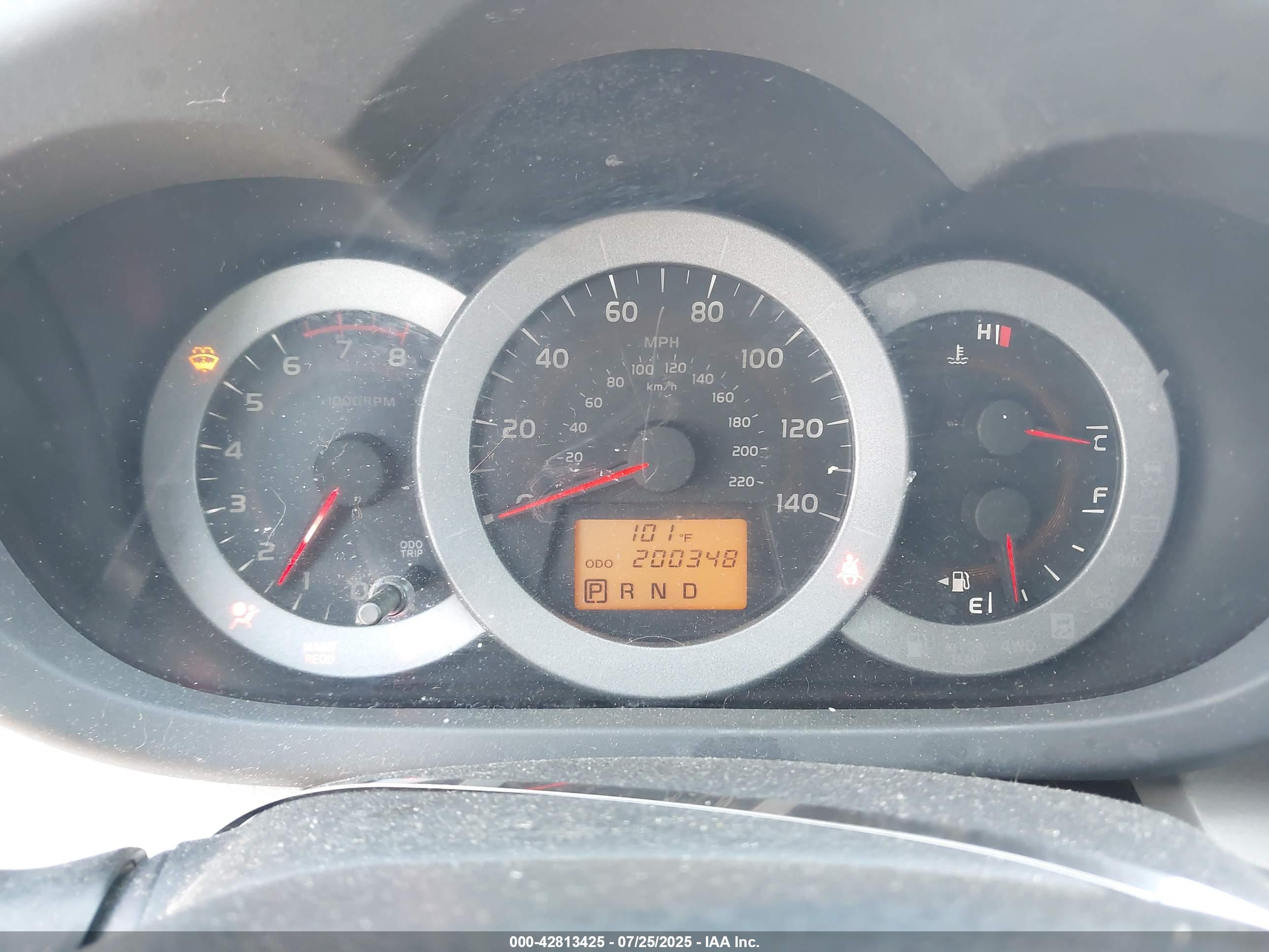 TOYOTA RAV4 image 7