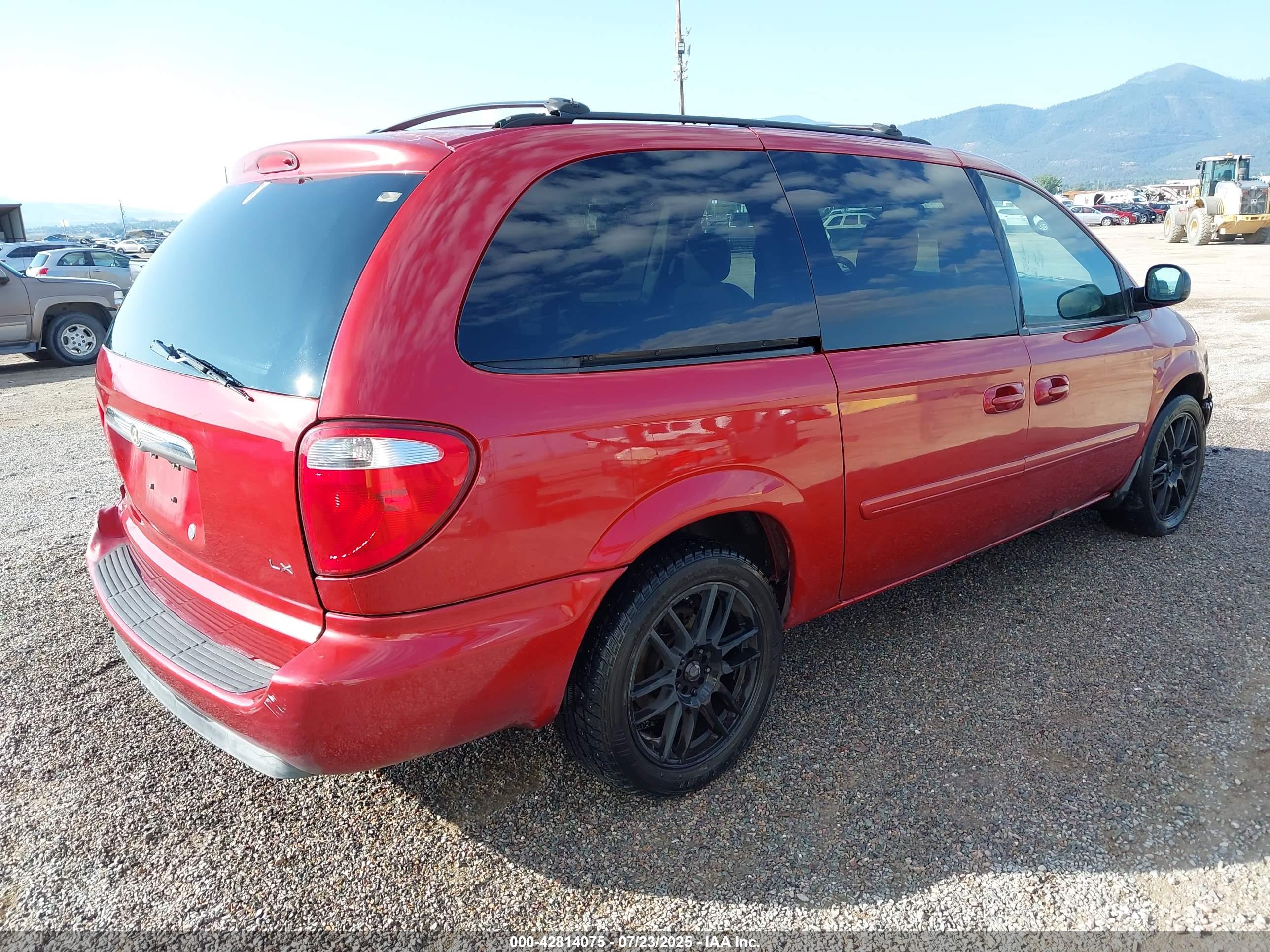 CHRYSLER TOWN image 4