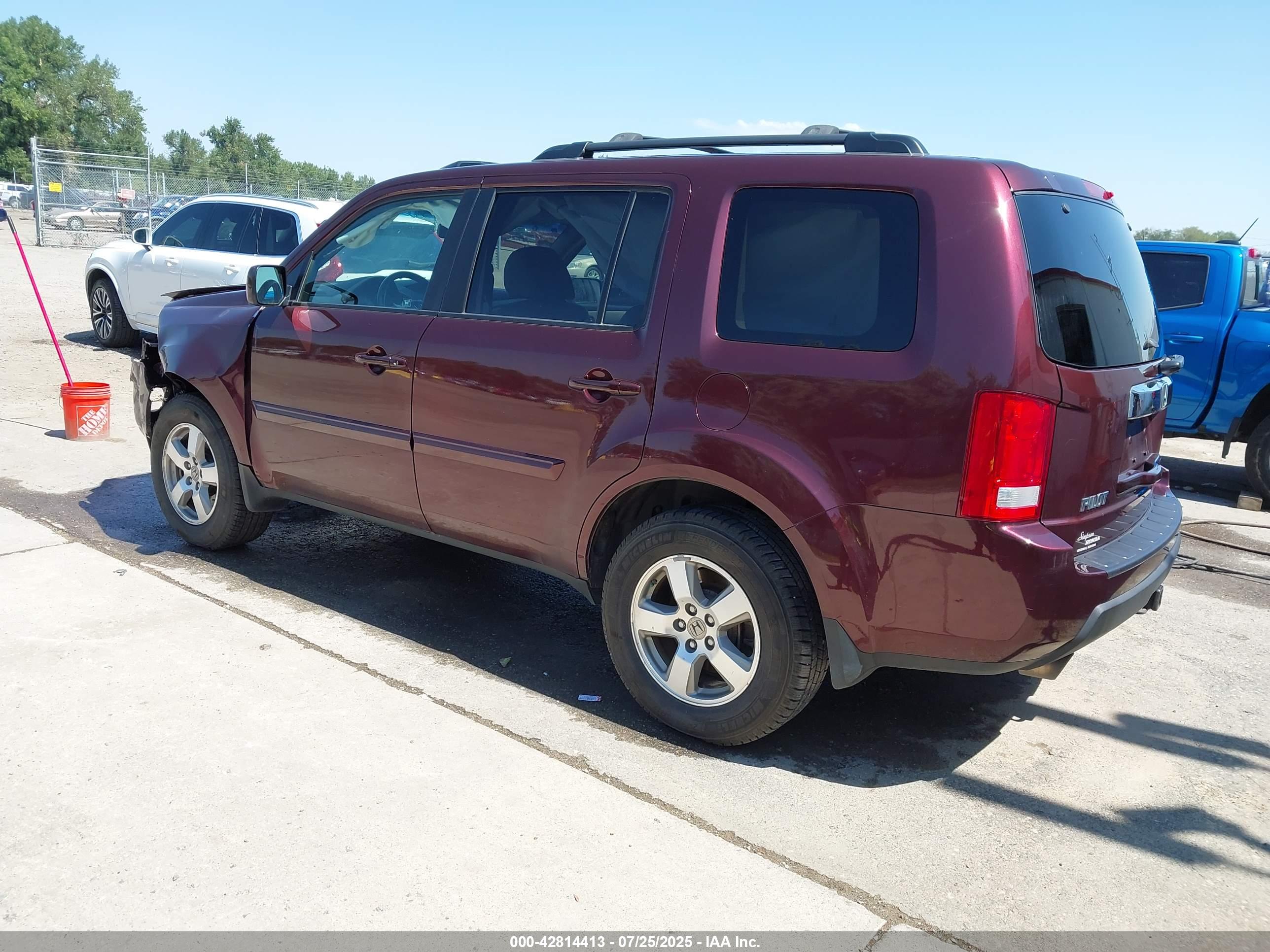 HONDA PILOT image 3