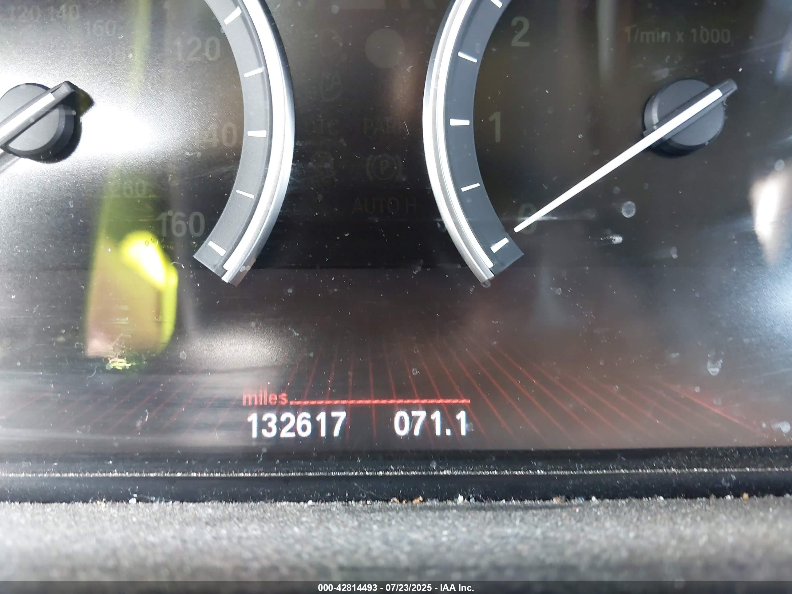 BMW 750LI image 7