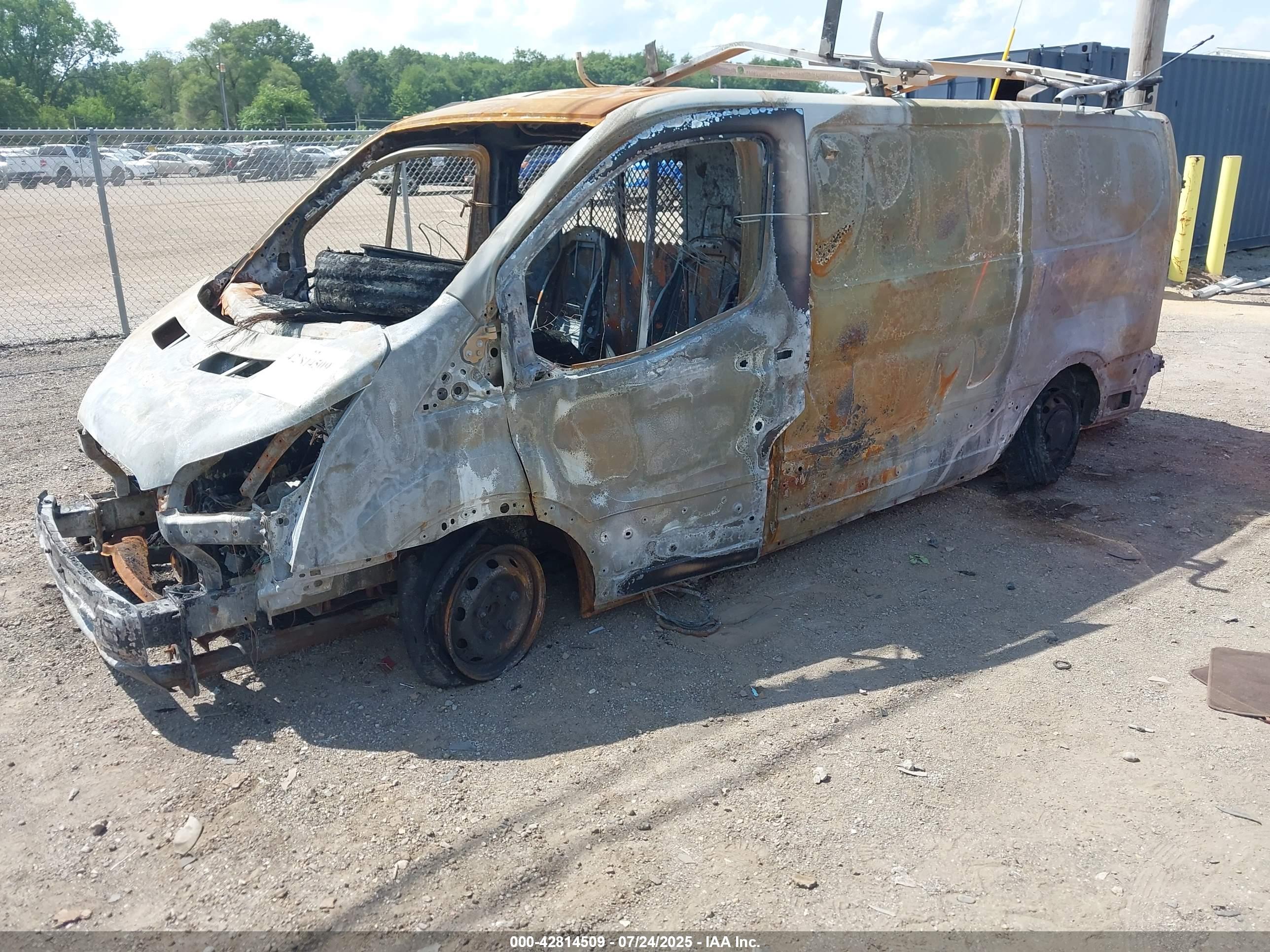 FORD TRANSIT-150 image 2