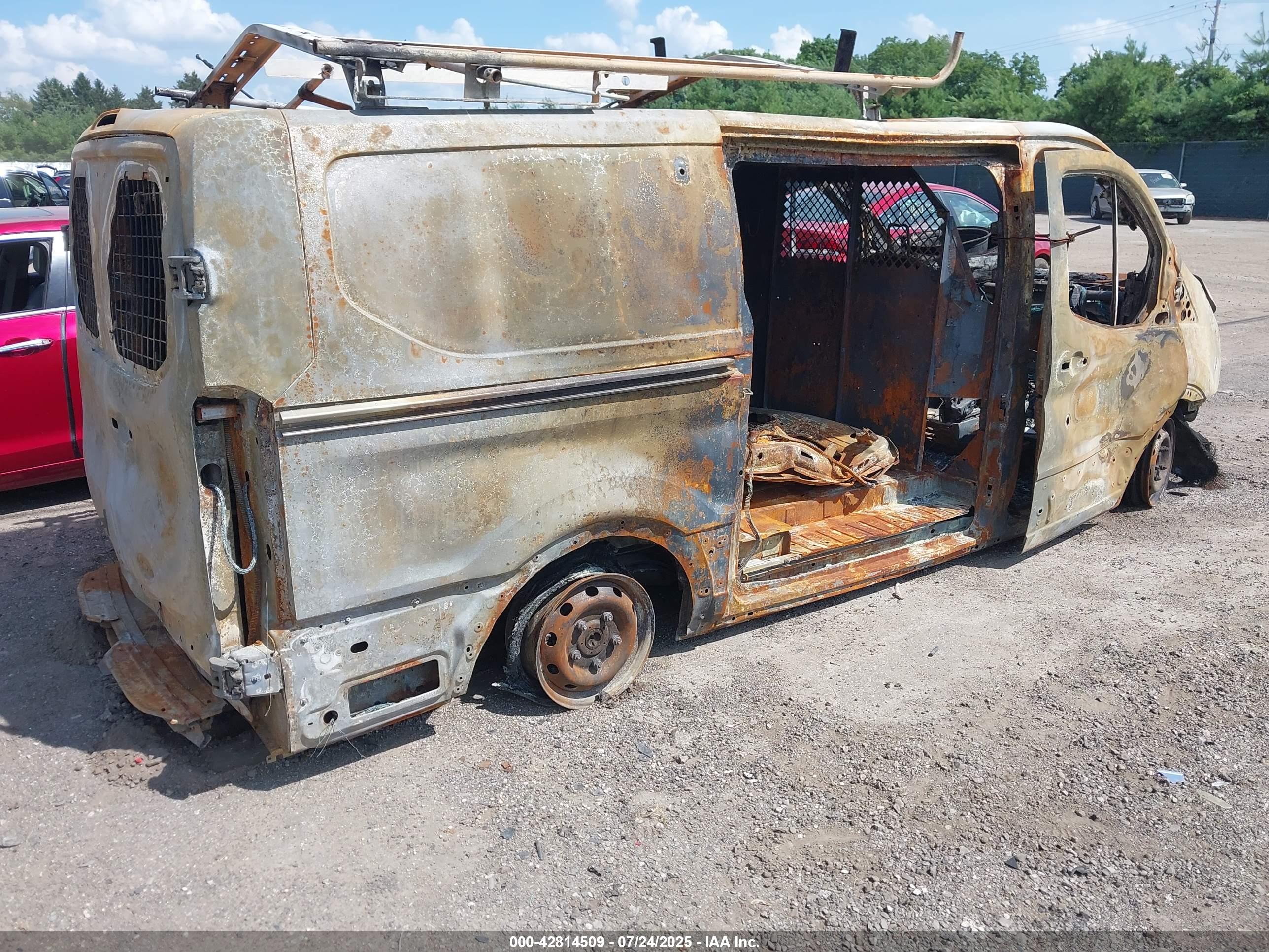 FORD TRANSIT-150 image 4