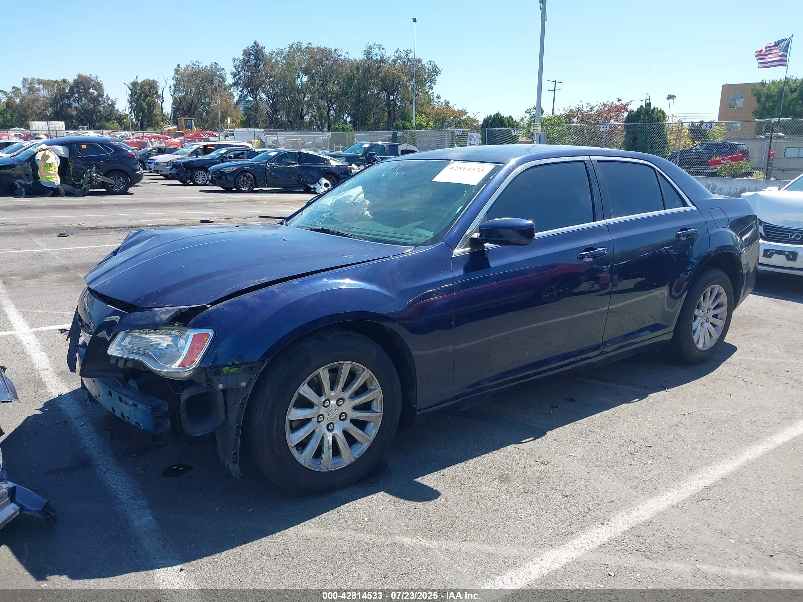 CHRYSLER 300 image 2