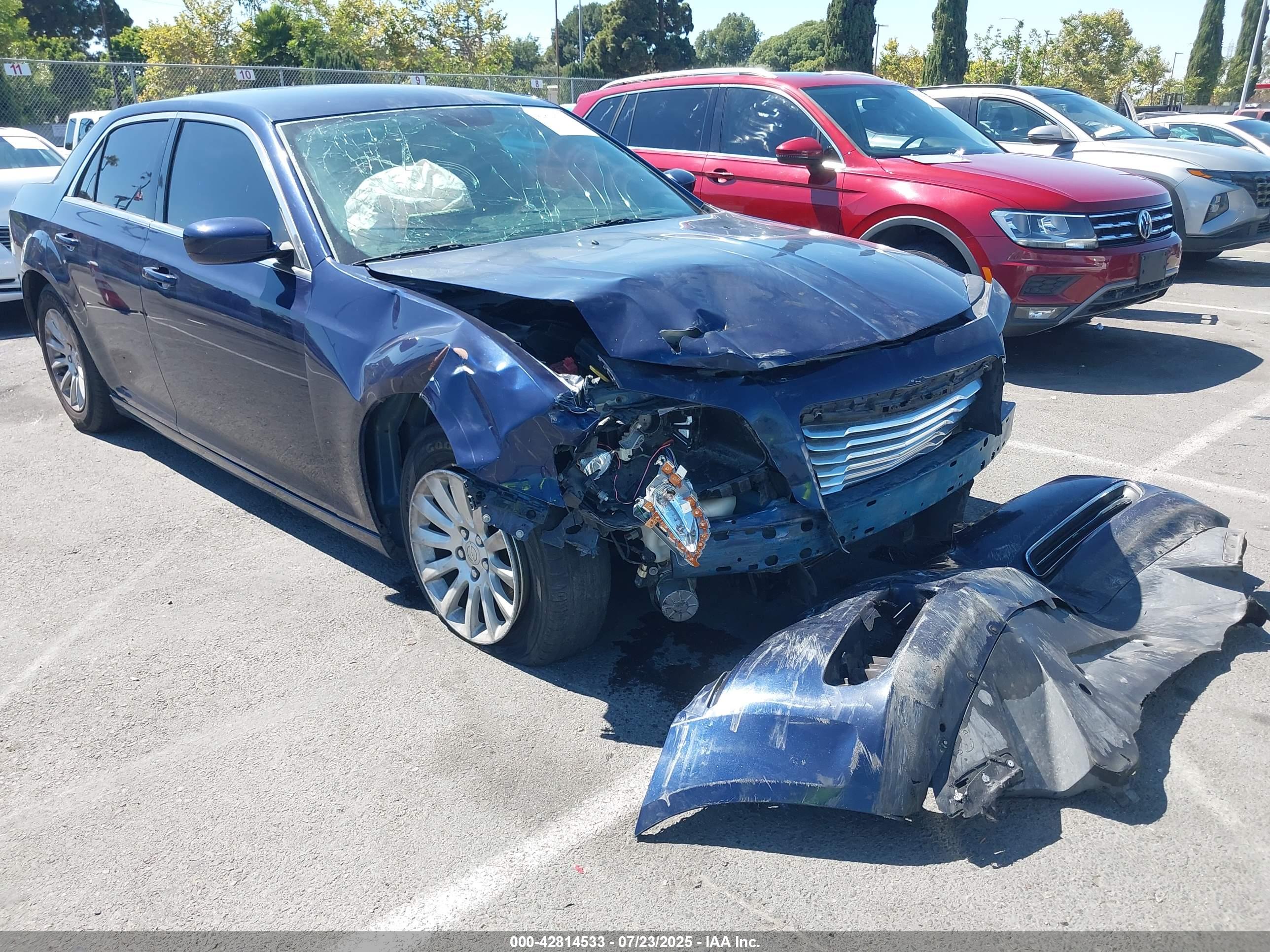CHRYSLER 300 image 6