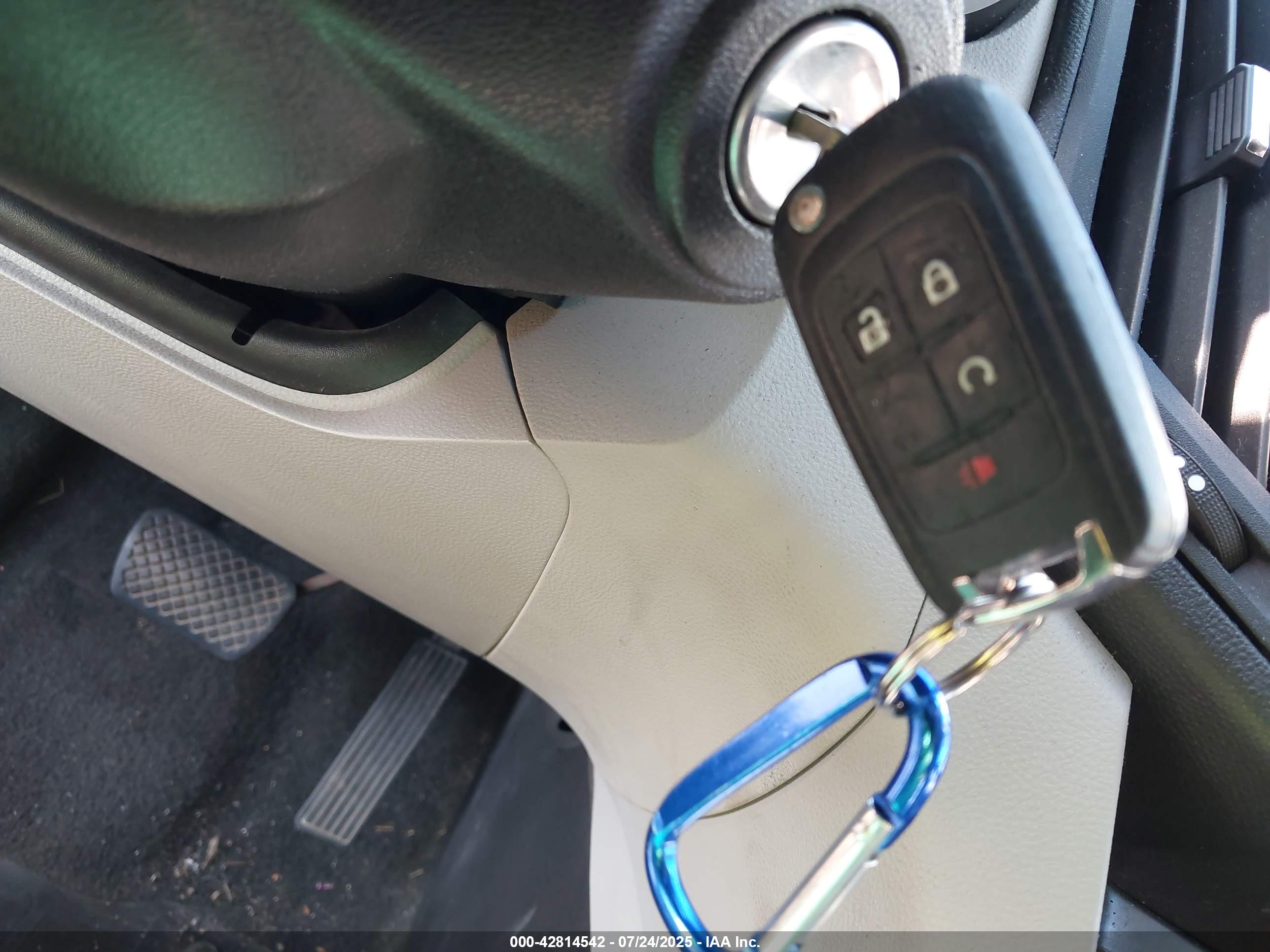 CHEVROLET EQUINOX image 11