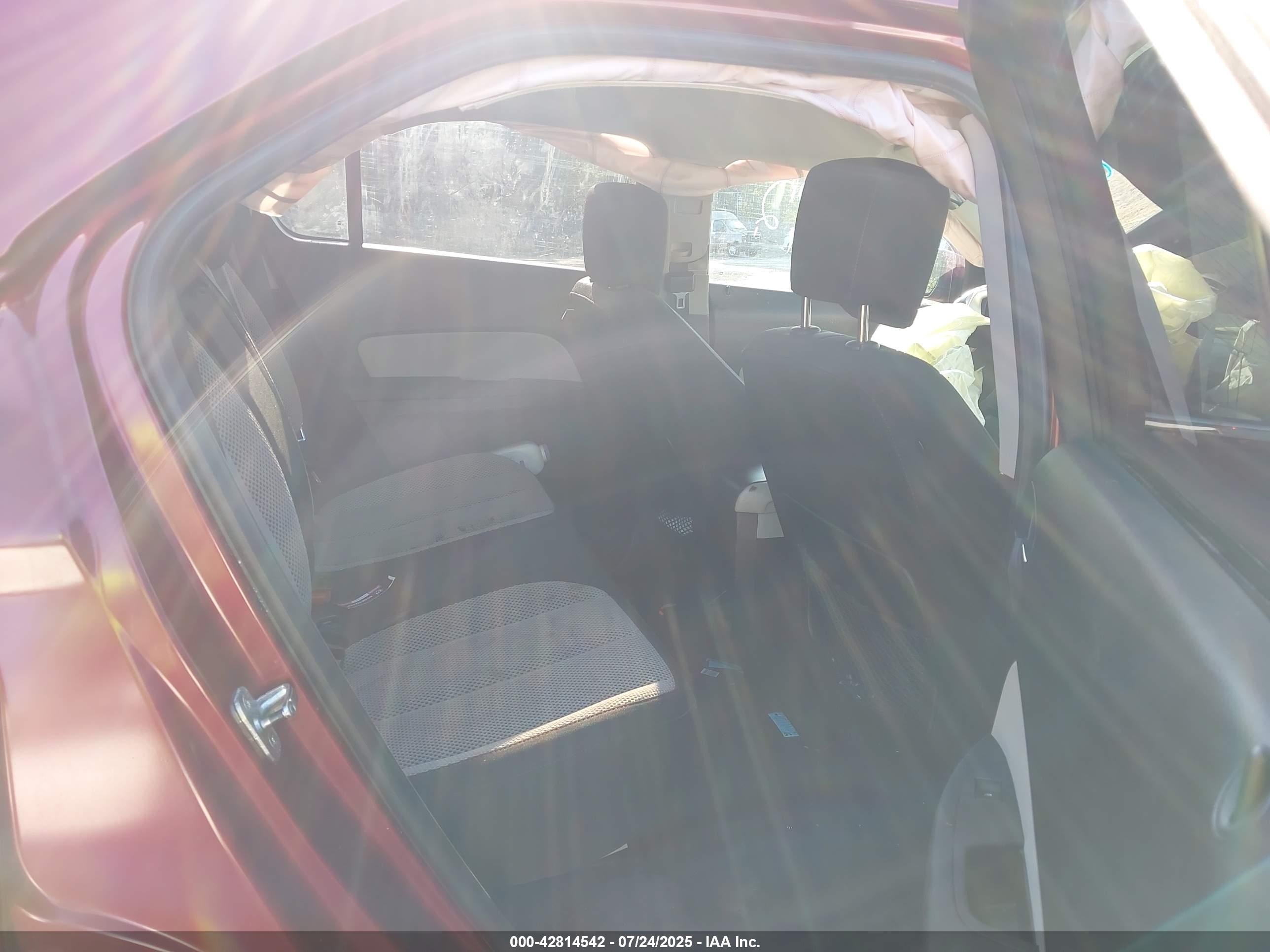 CHEVROLET EQUINOX image 8