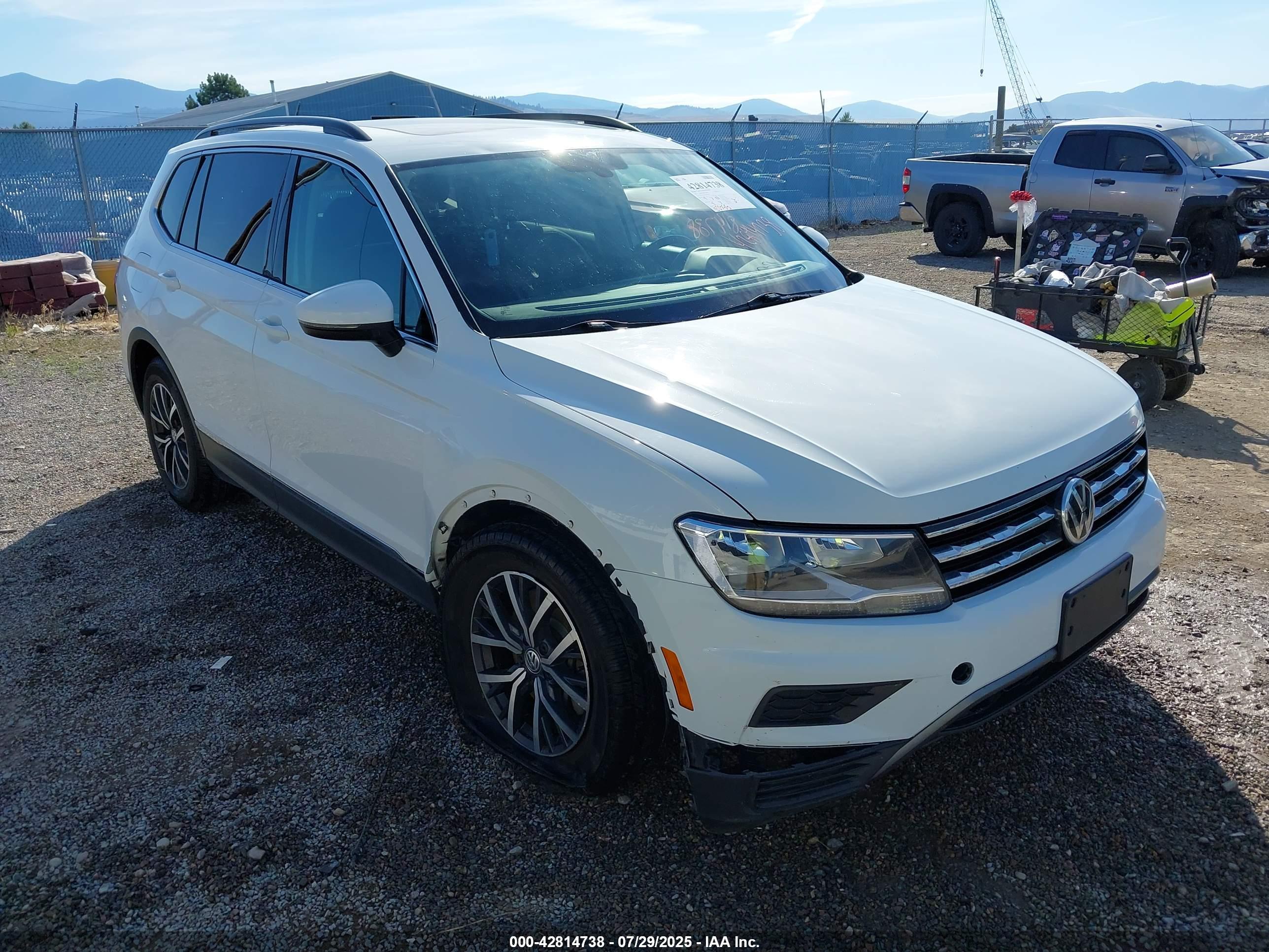 VOLKSWAGEN TIGUAN image 6
