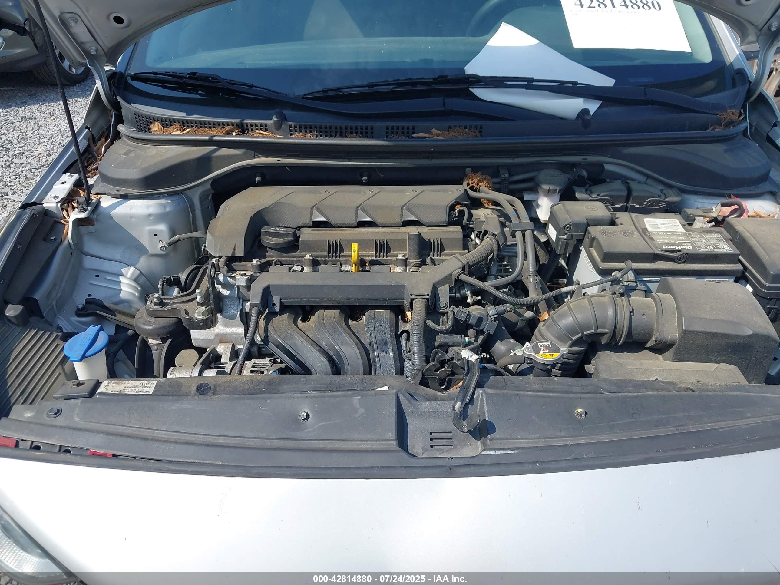 HYUNDAI ACCENT image 10
