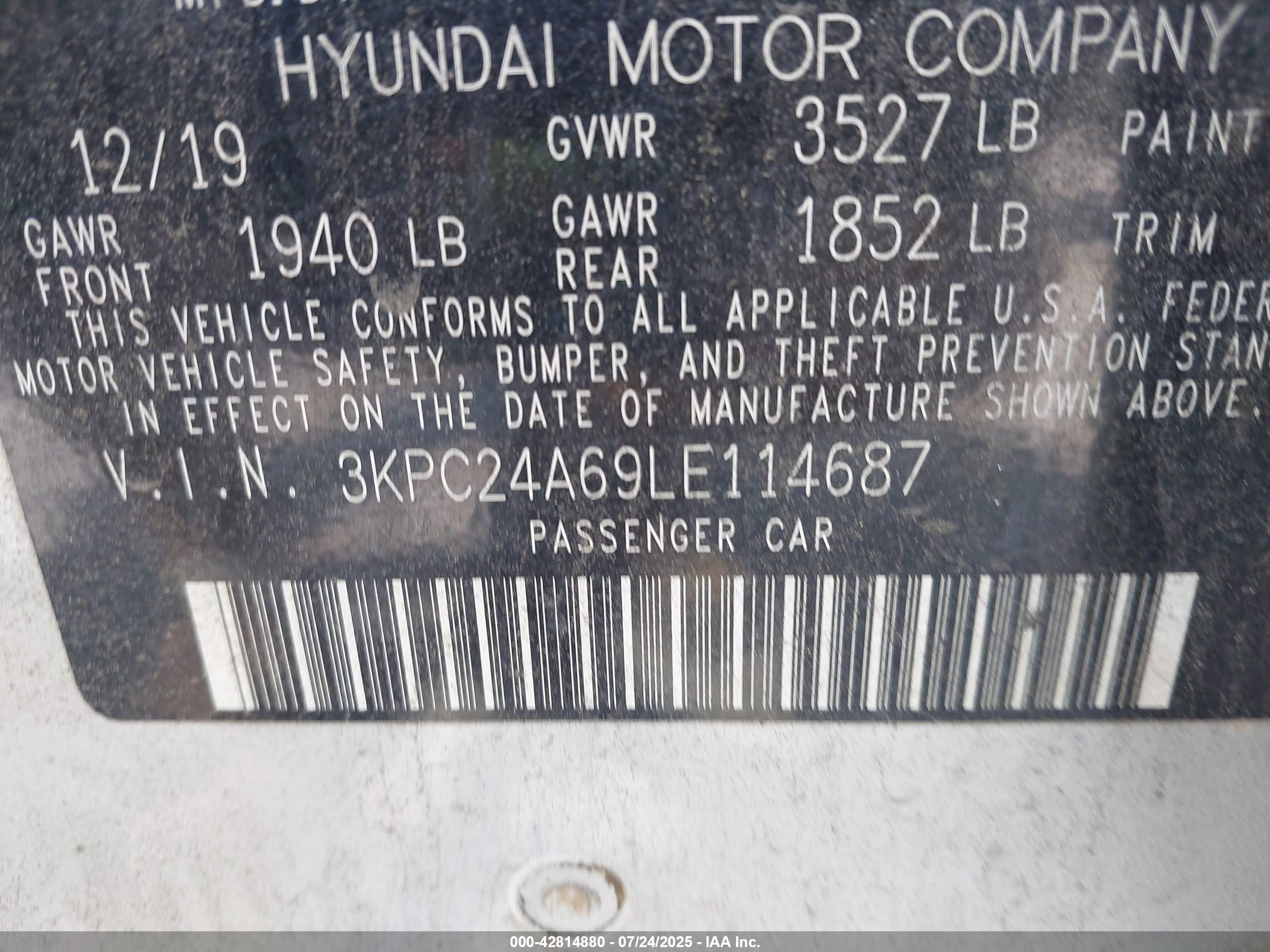 HYUNDAI ACCENT image 9