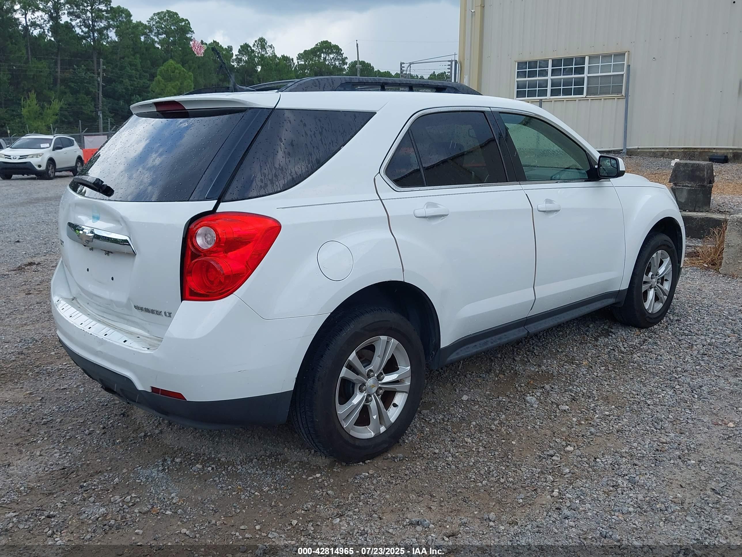 CHEVROLET EQUINOX image 4