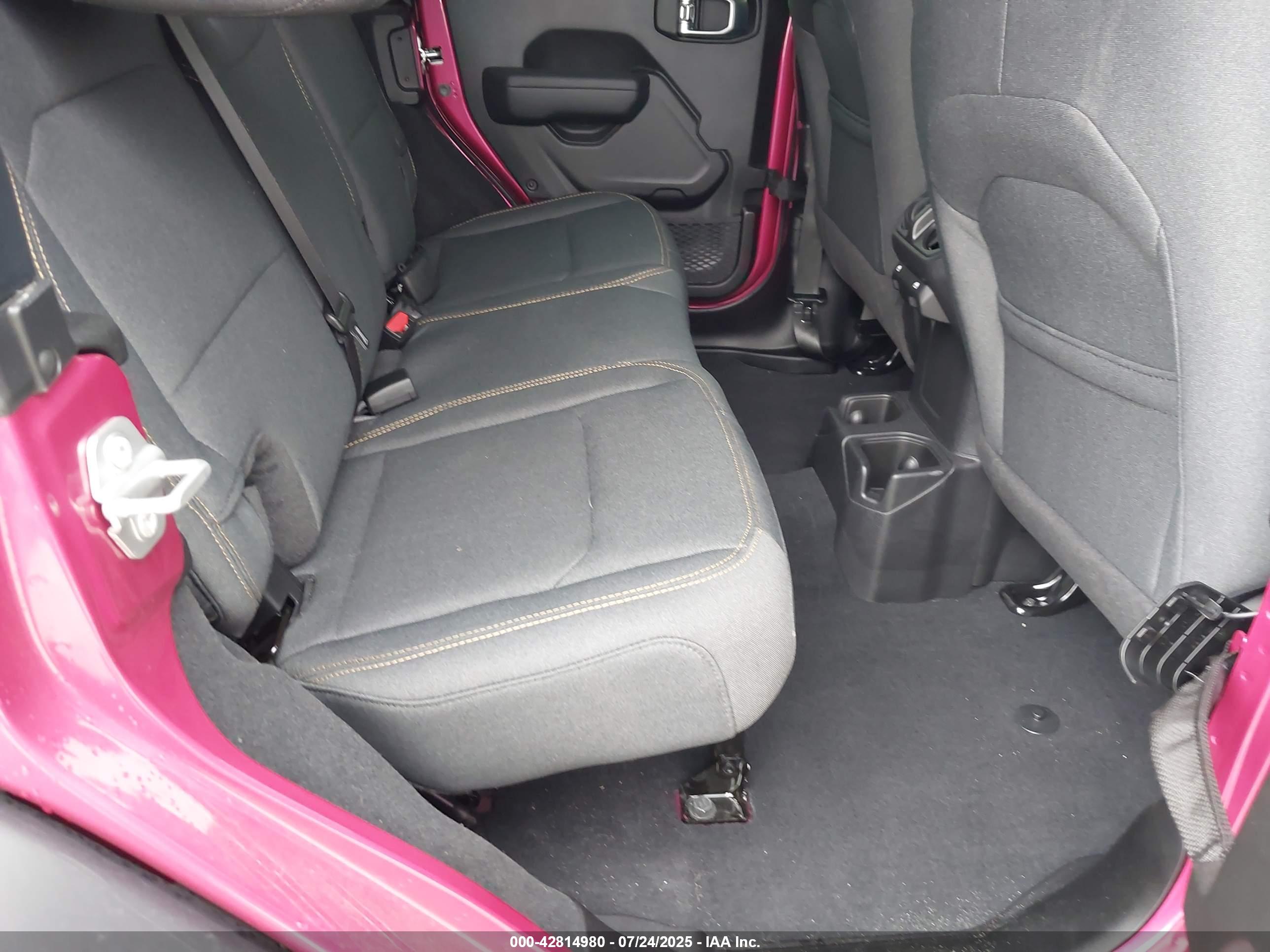 JEEP WRANGLER image 8
