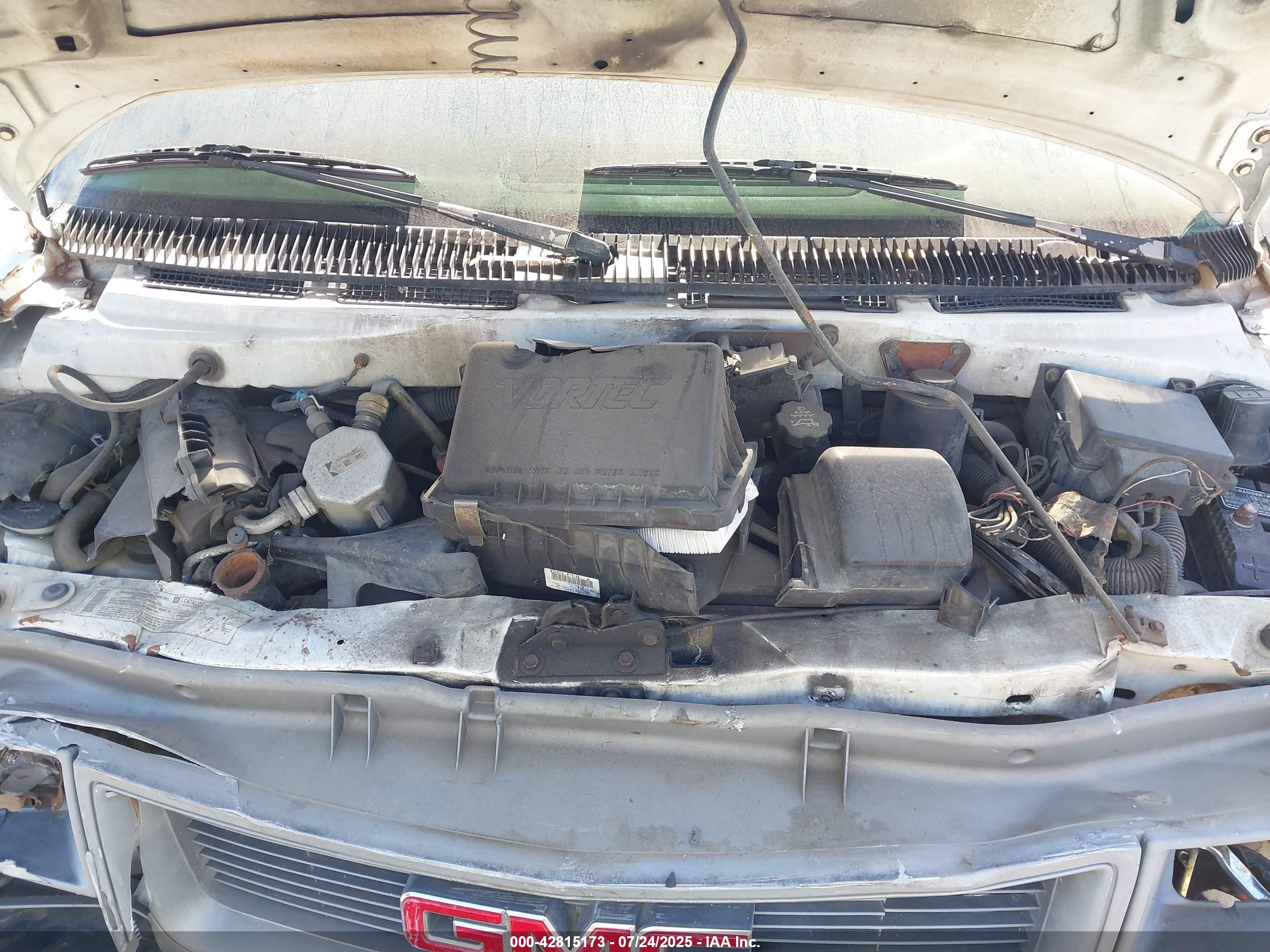 GMC SAFARI image 10