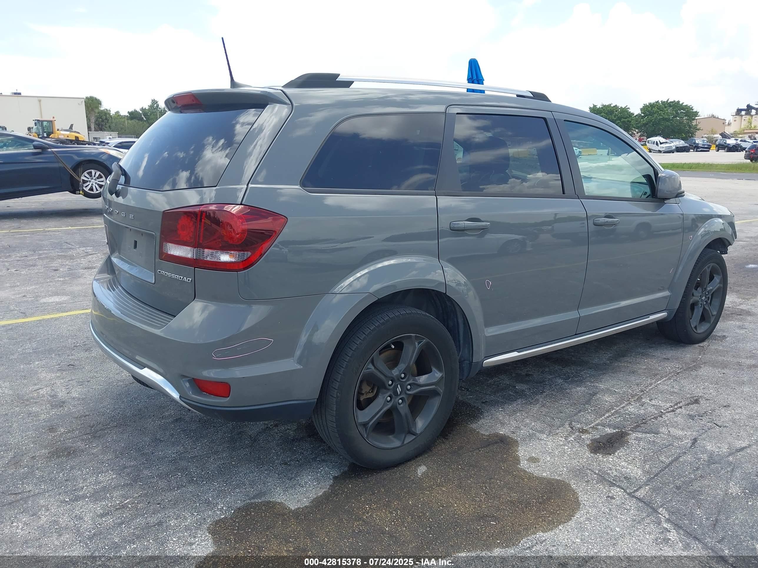 DODGE JOURNEY image 4