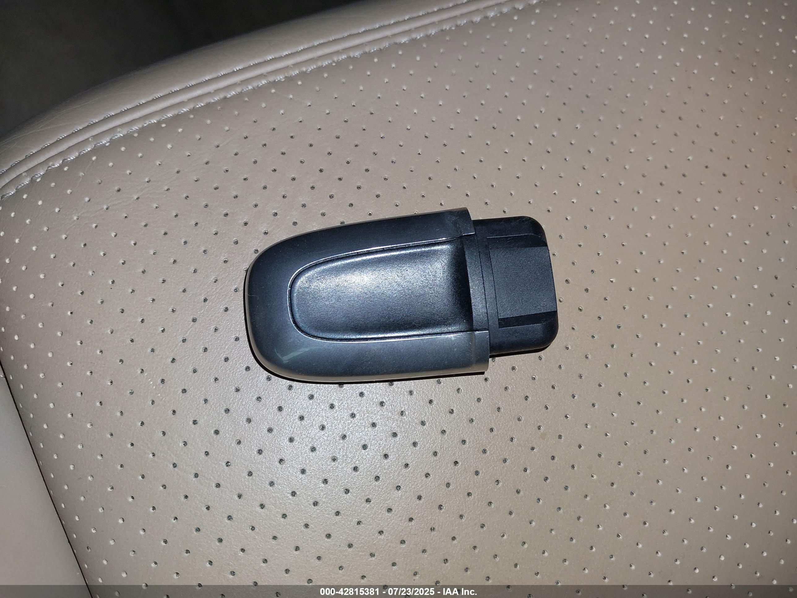 PORSCHE MACAN image 11