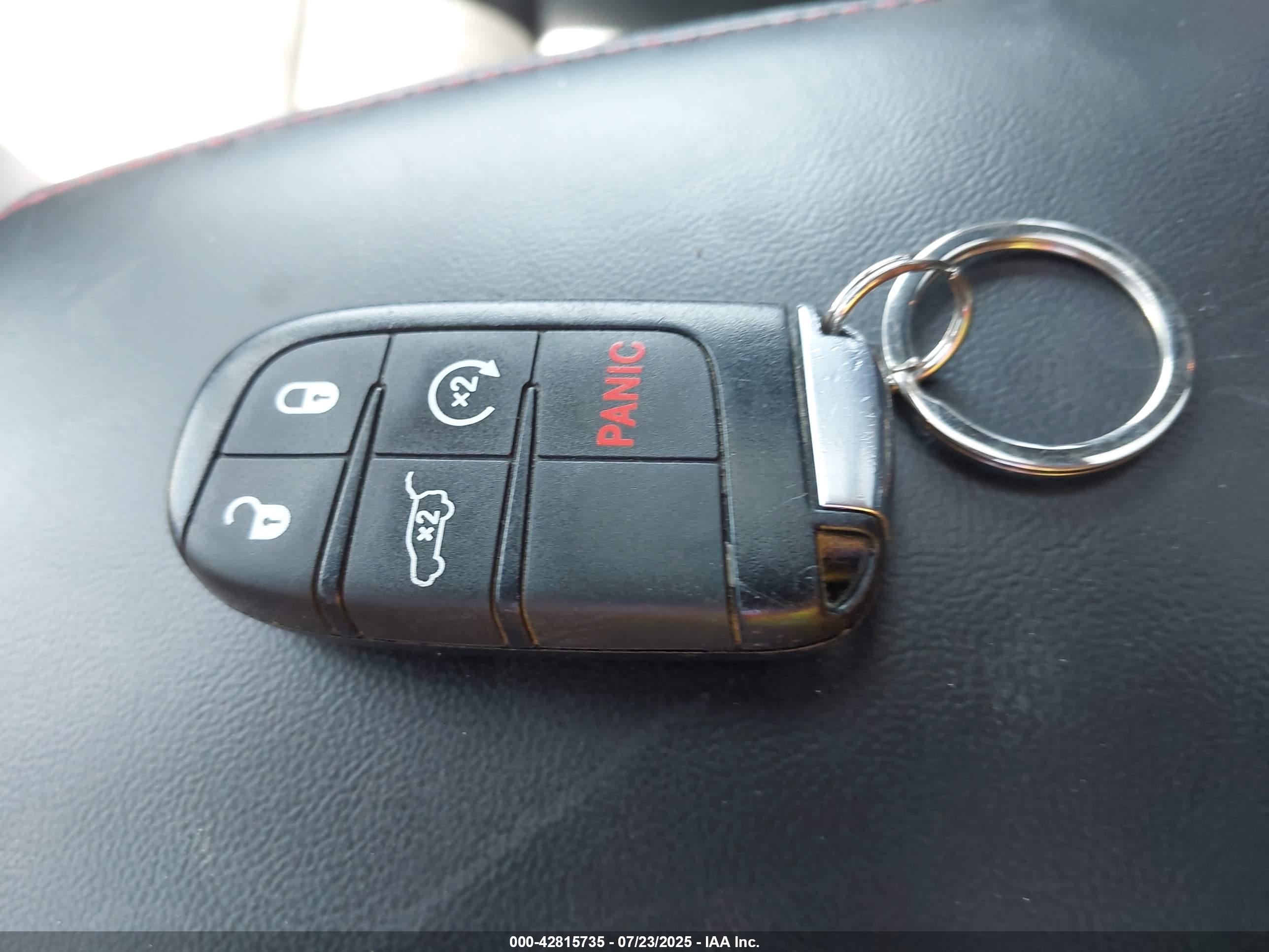 JEEP GRAND image 11