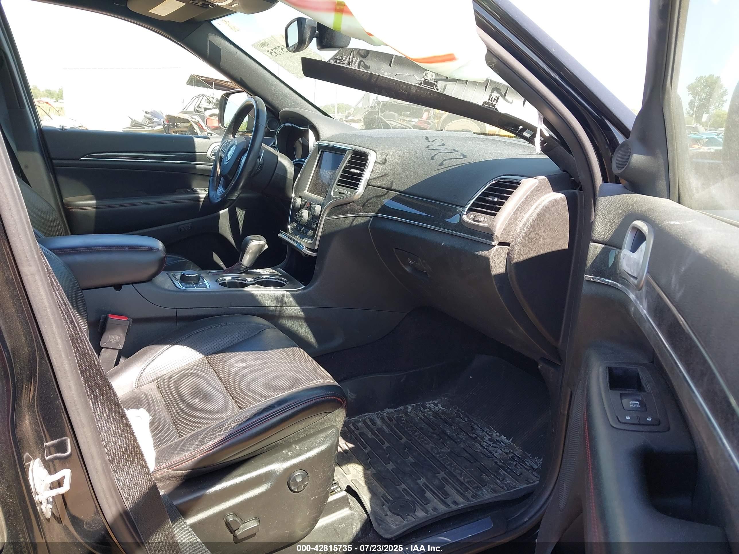 JEEP GRAND image 5