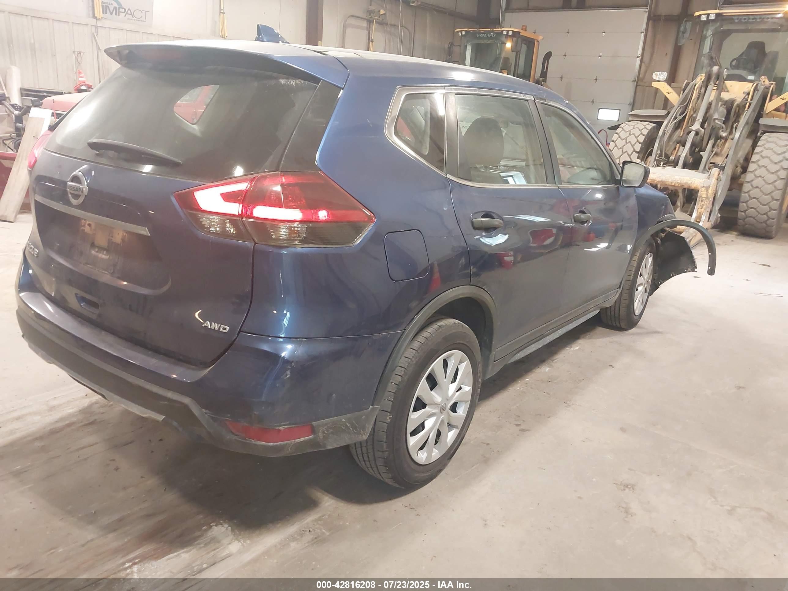 NISSAN ROGUE image 4