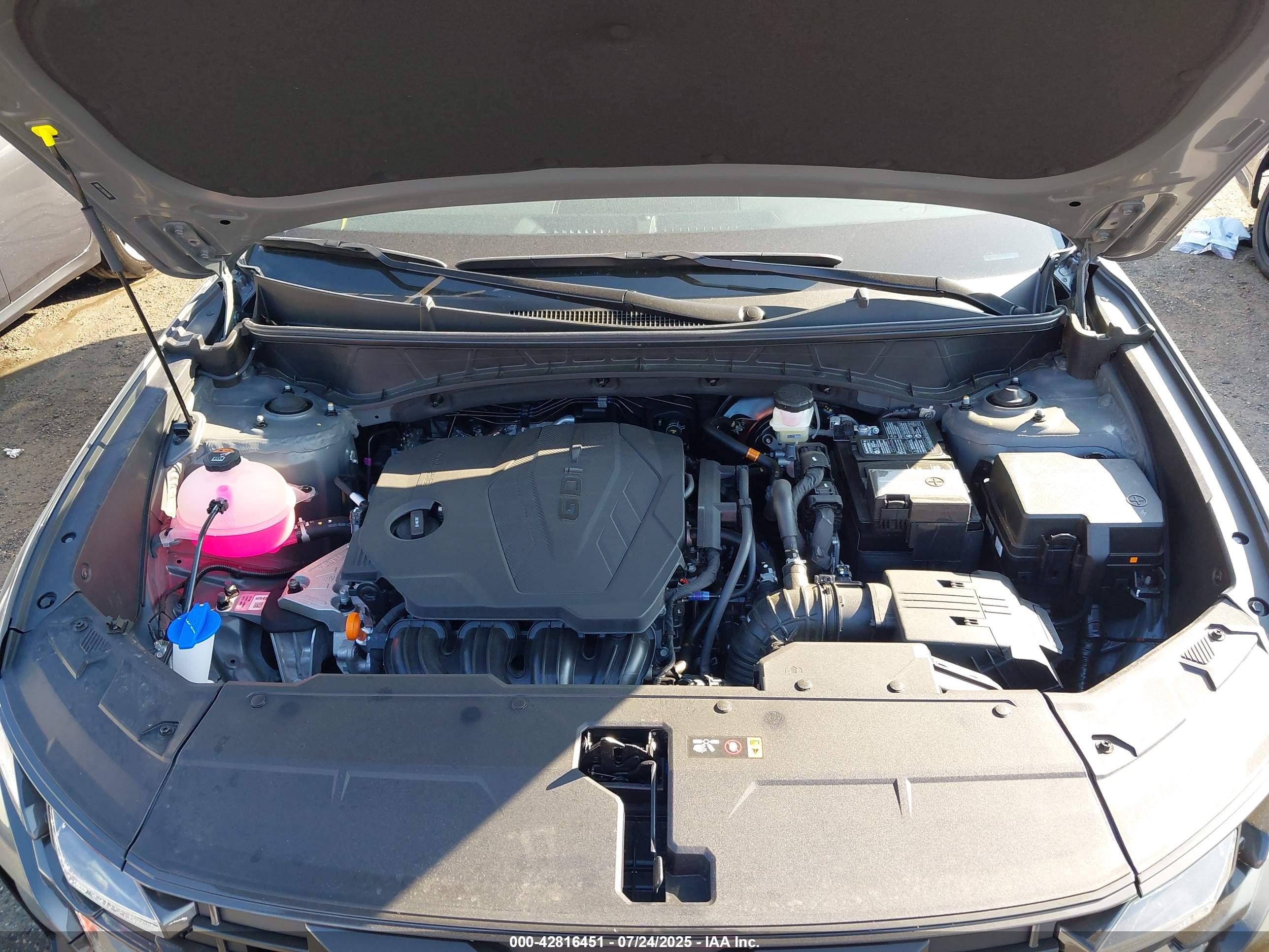 HYUNDAI TUCSON image 10