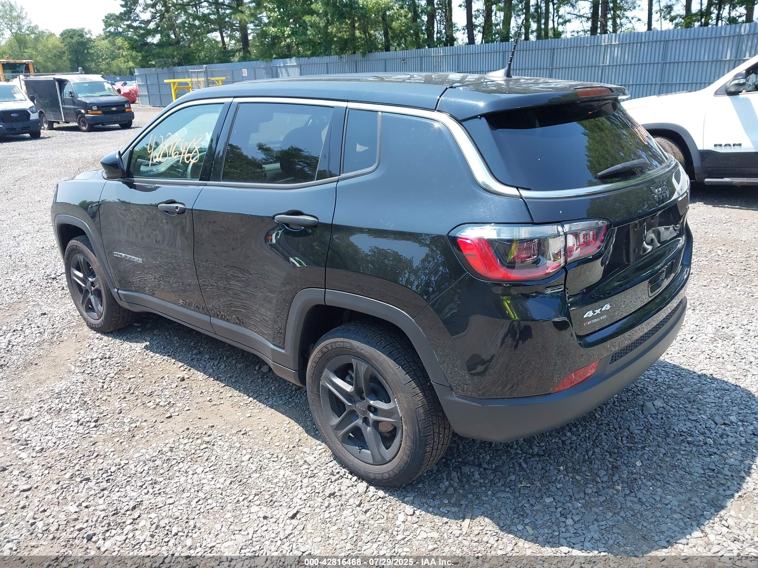 JEEP COMPASS image 3