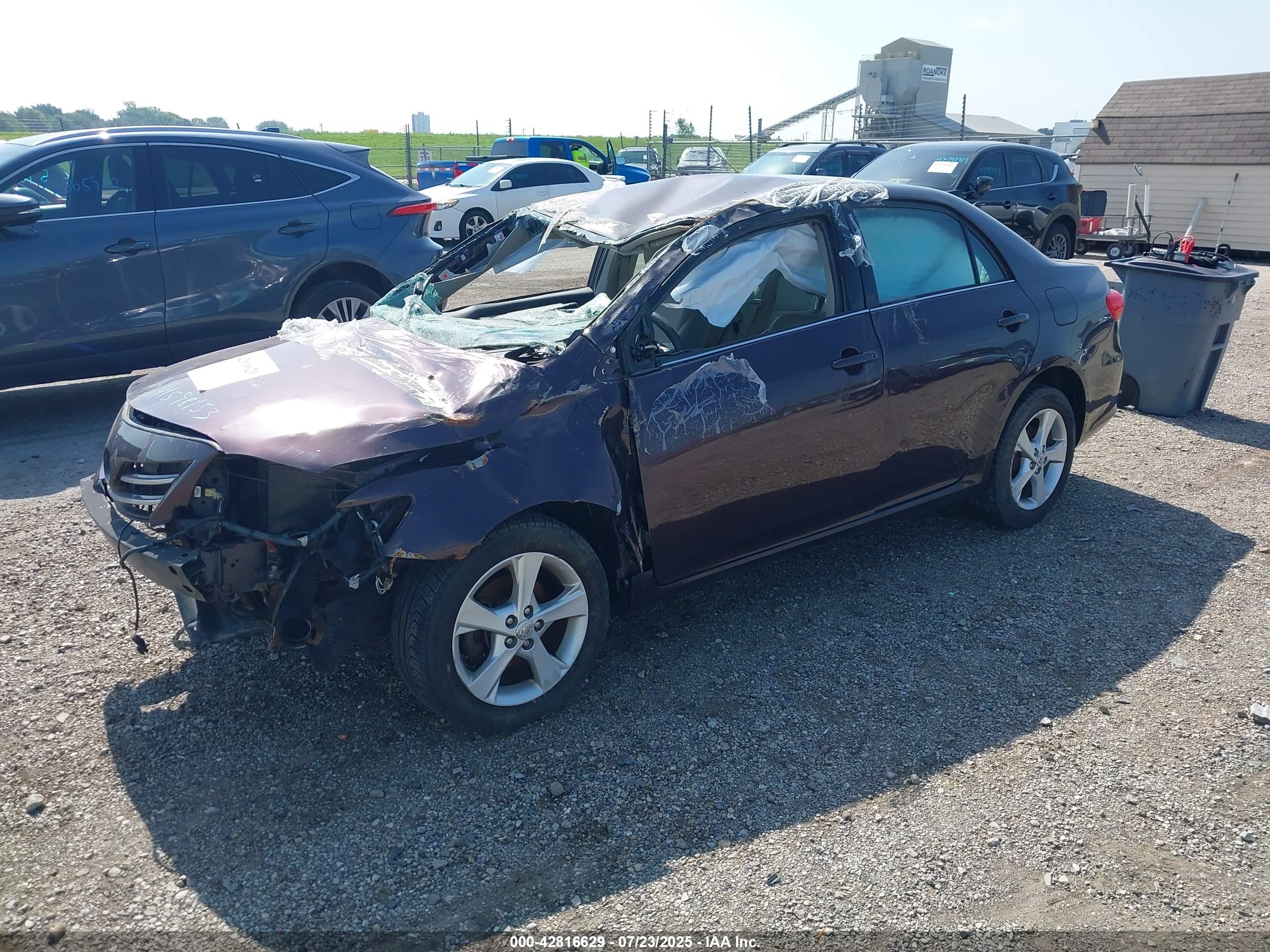 TOYOTA COROLLA image 2