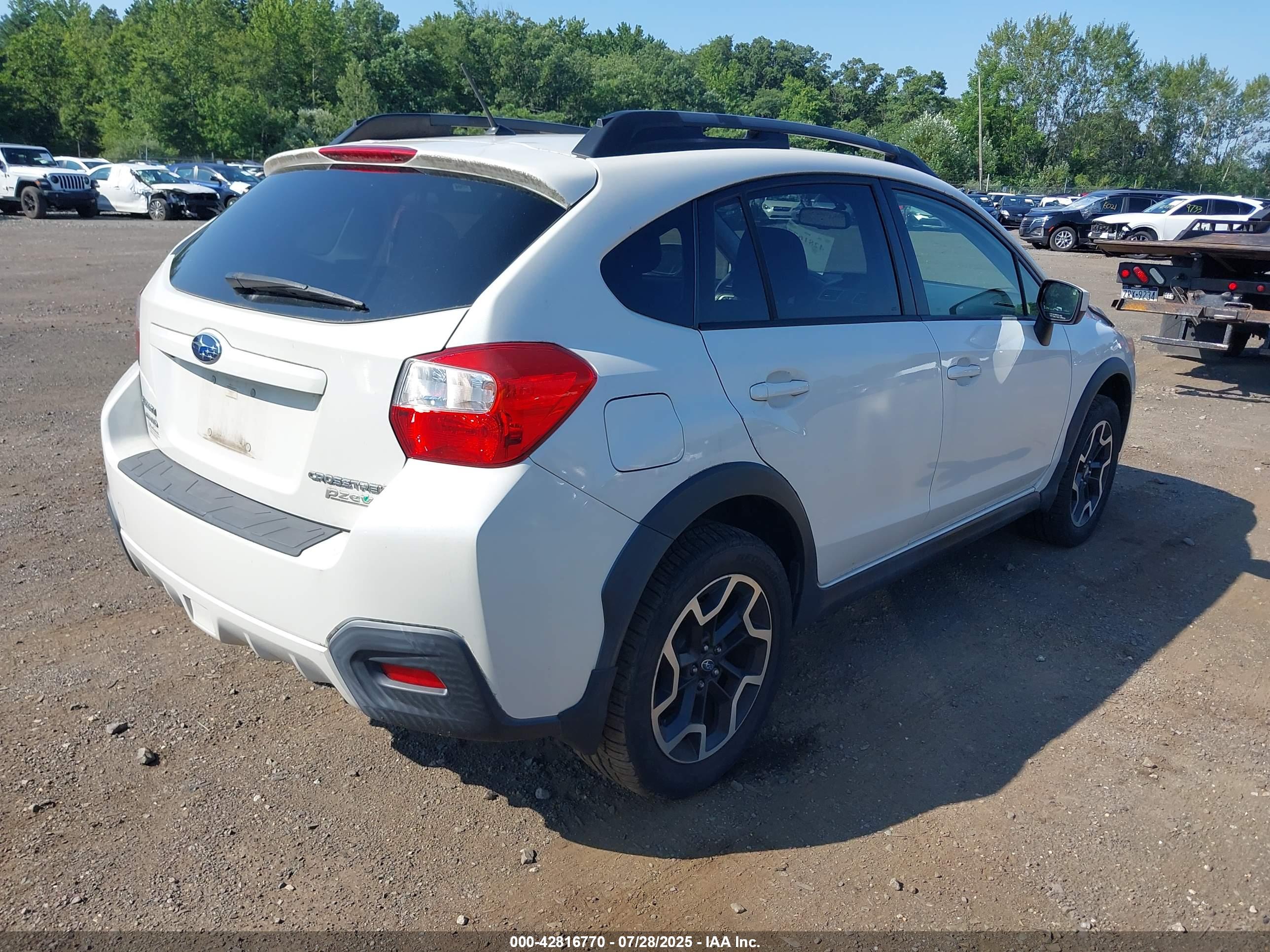 SUBARU CROSSTREK image 4