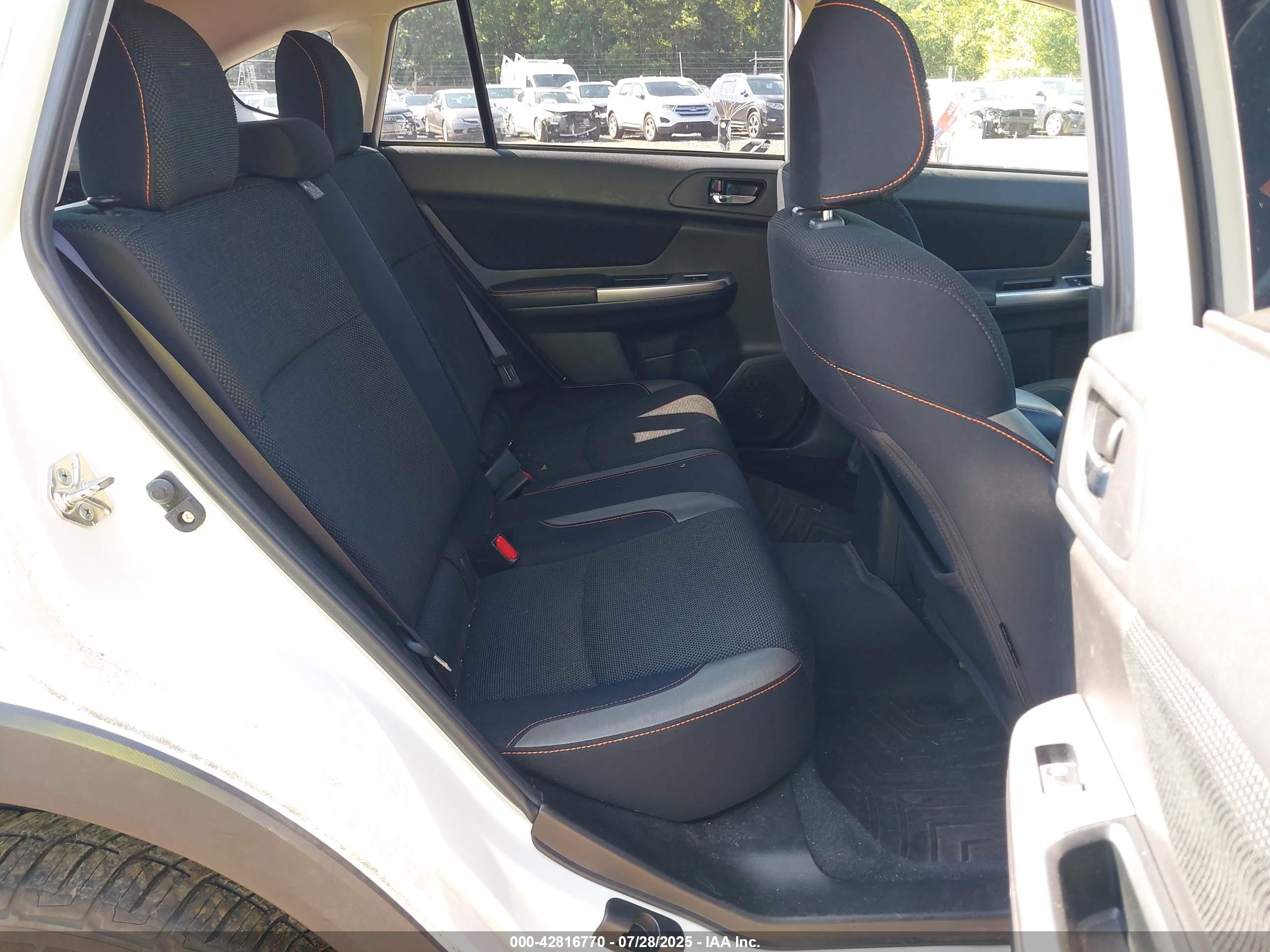 SUBARU CROSSTREK image 8