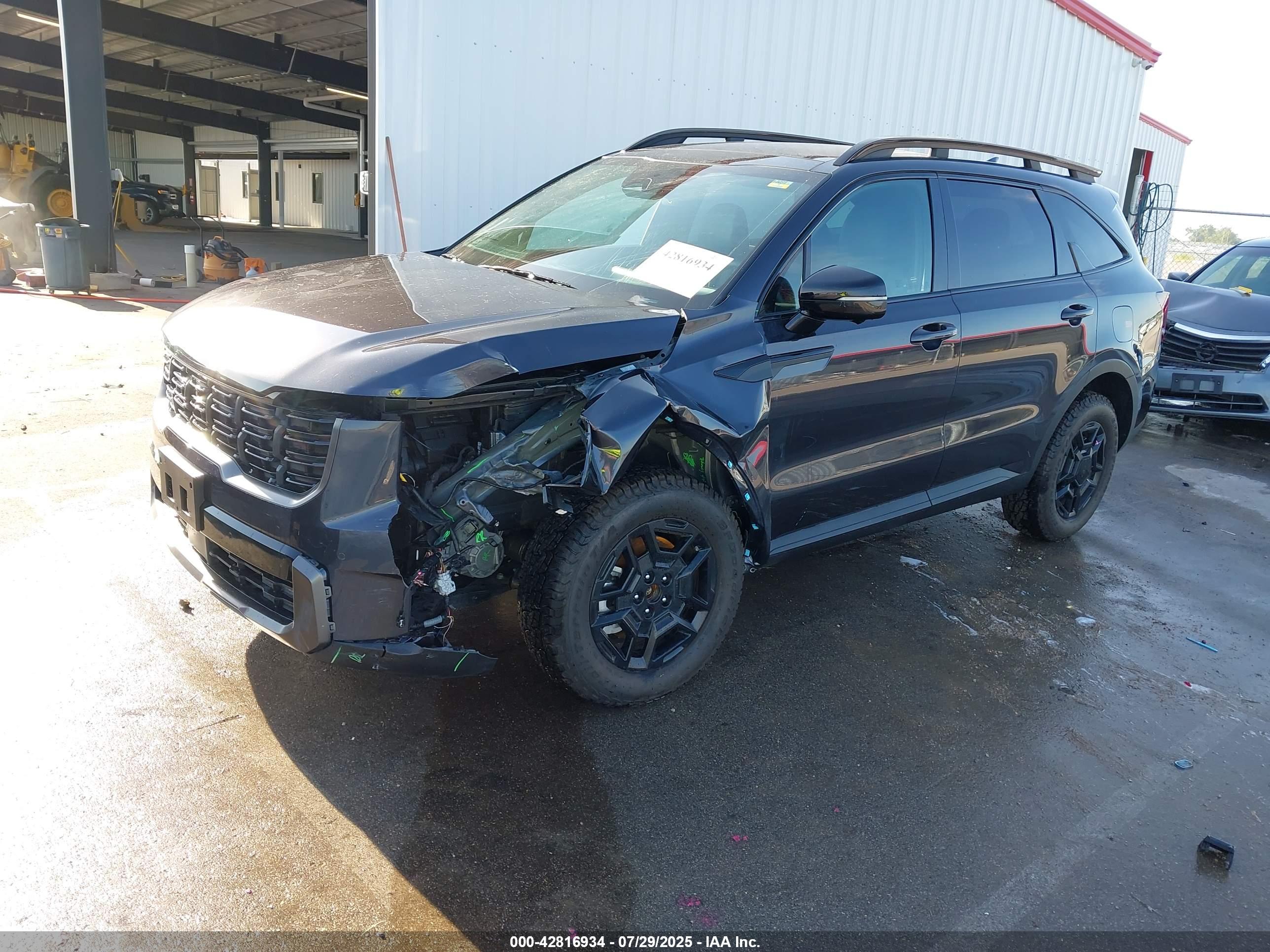 KIA SORENTO image 2