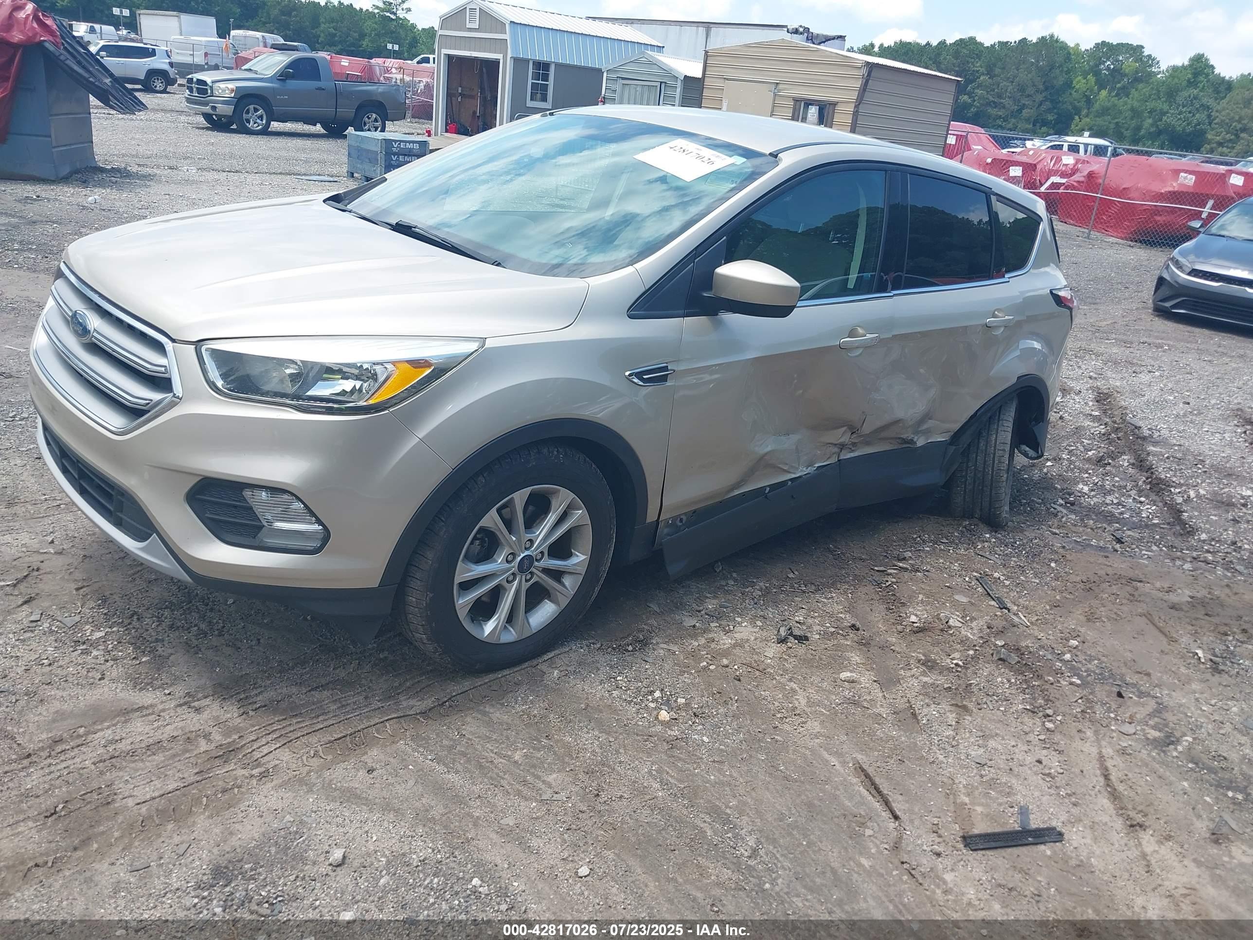 FORD ESCAPE image 2