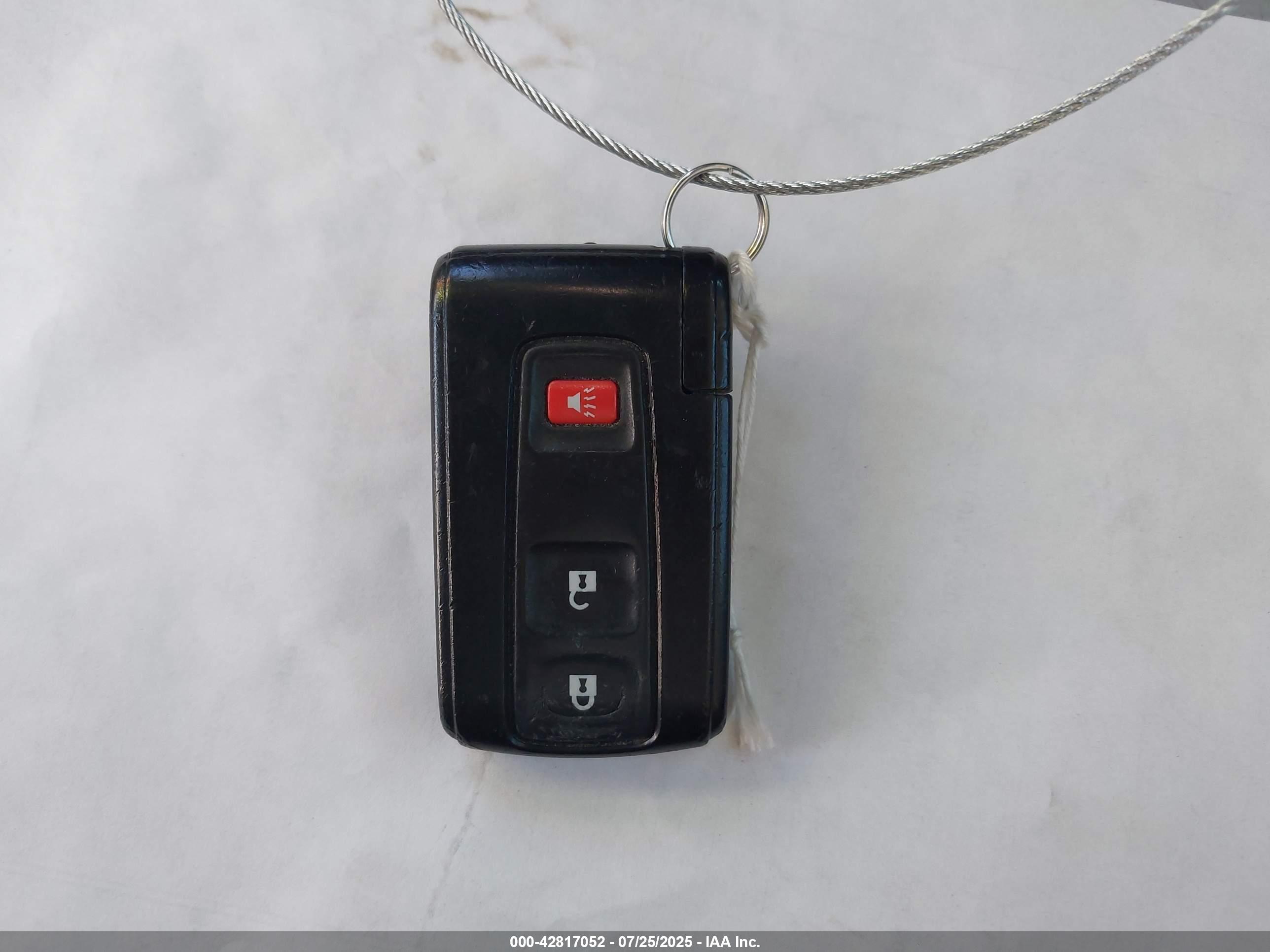 TOYOTA PRIUS image 11