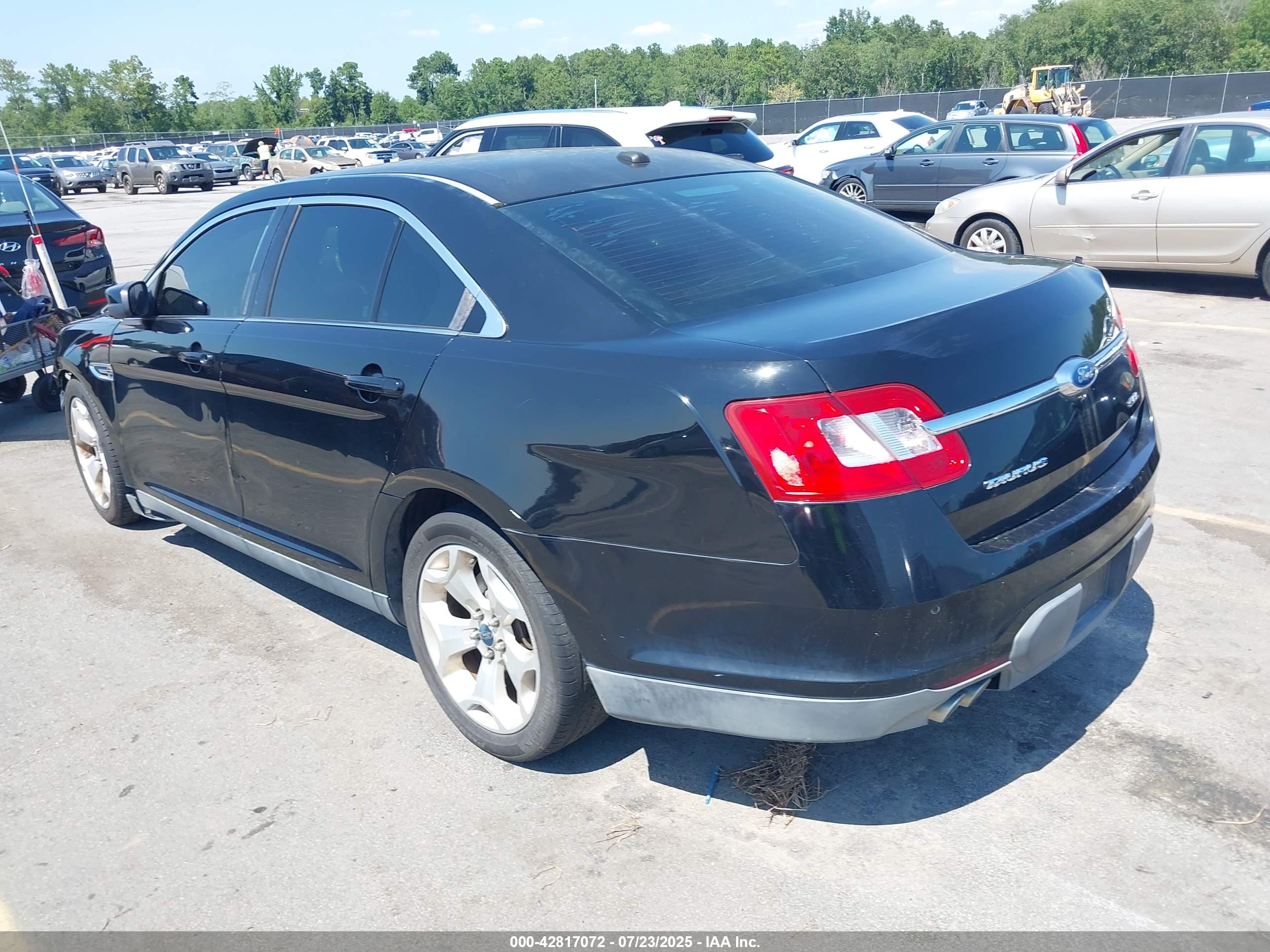 FORD TAURUS image 3