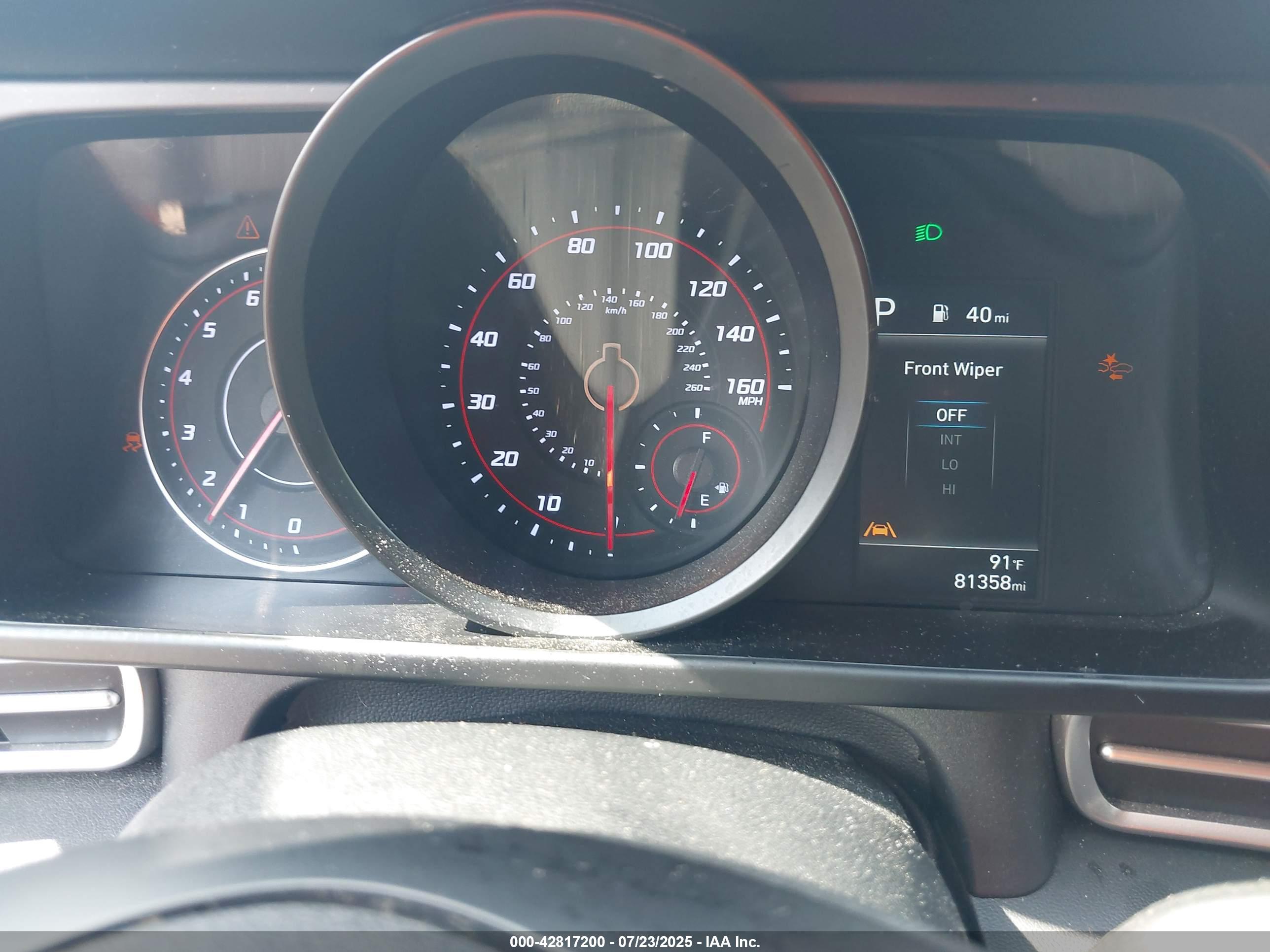 HYUNDAI ELANTRA image 7