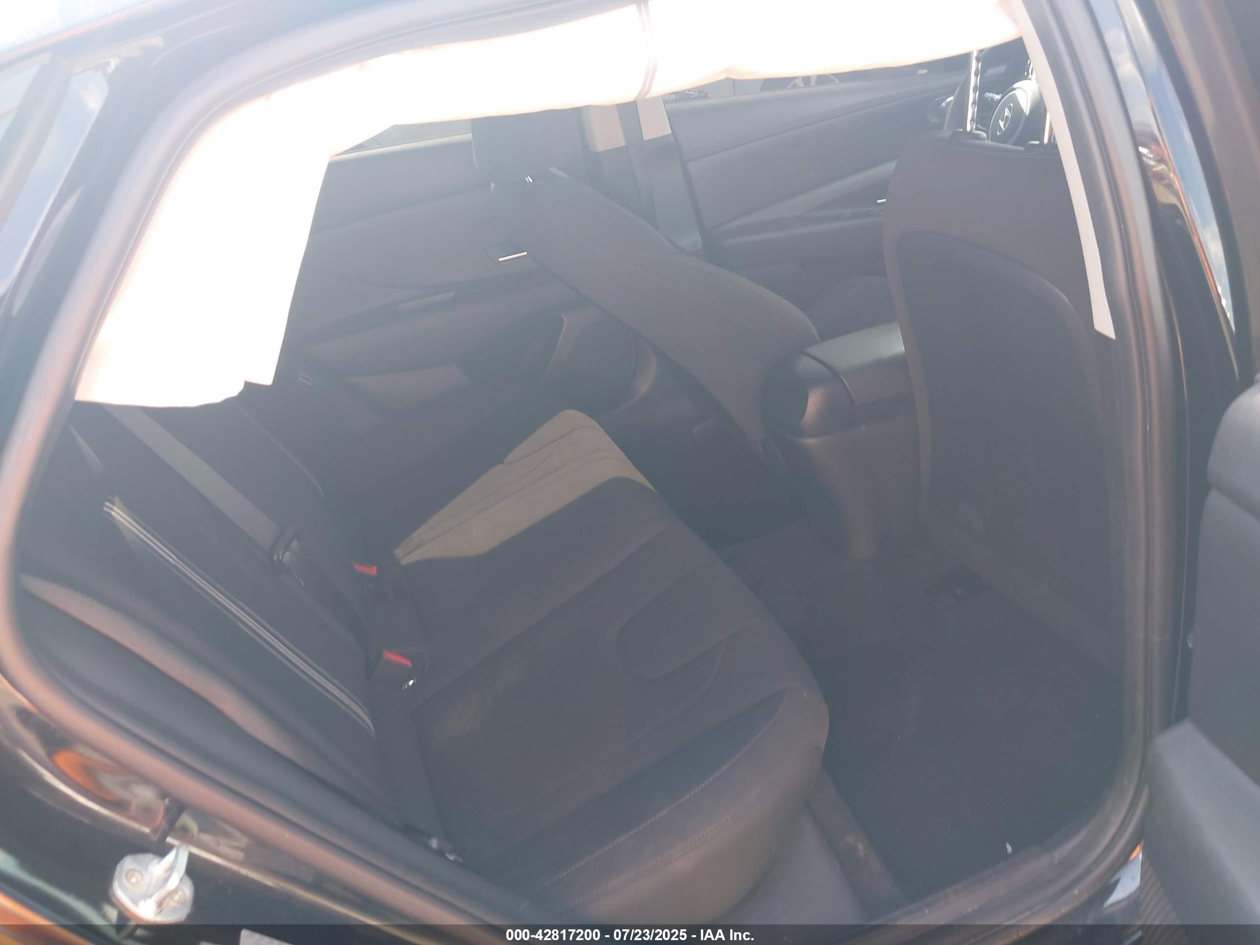 HYUNDAI ELANTRA image 8