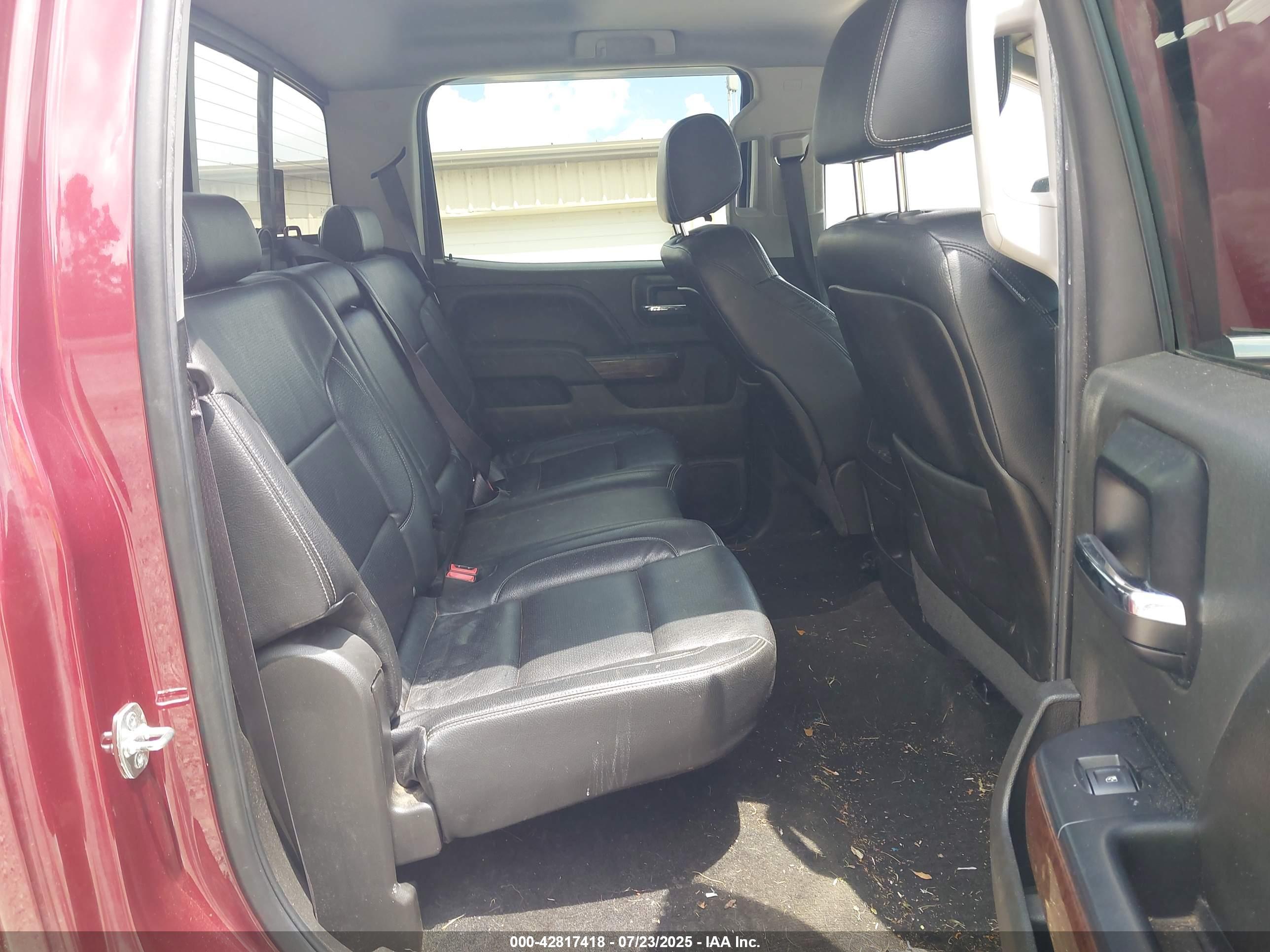 GMC SIERRA image 8