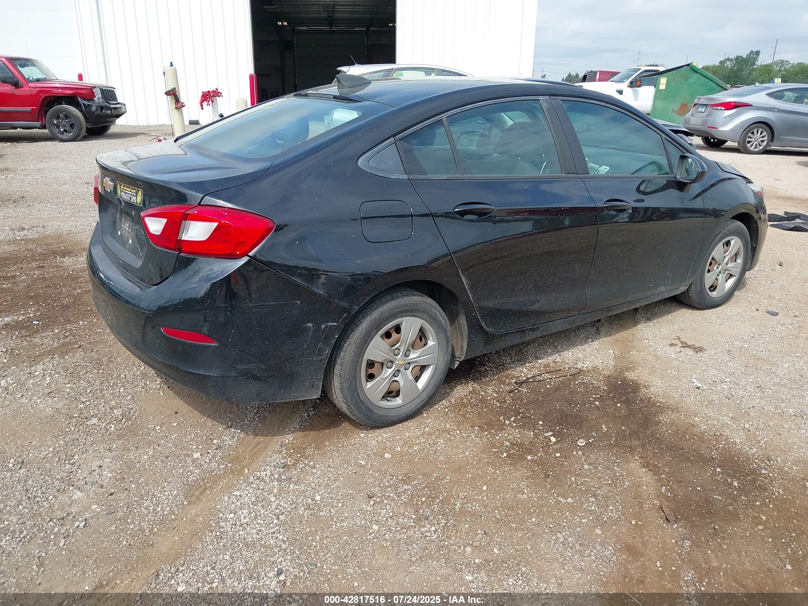 CHEVROLET CRUZE image 4