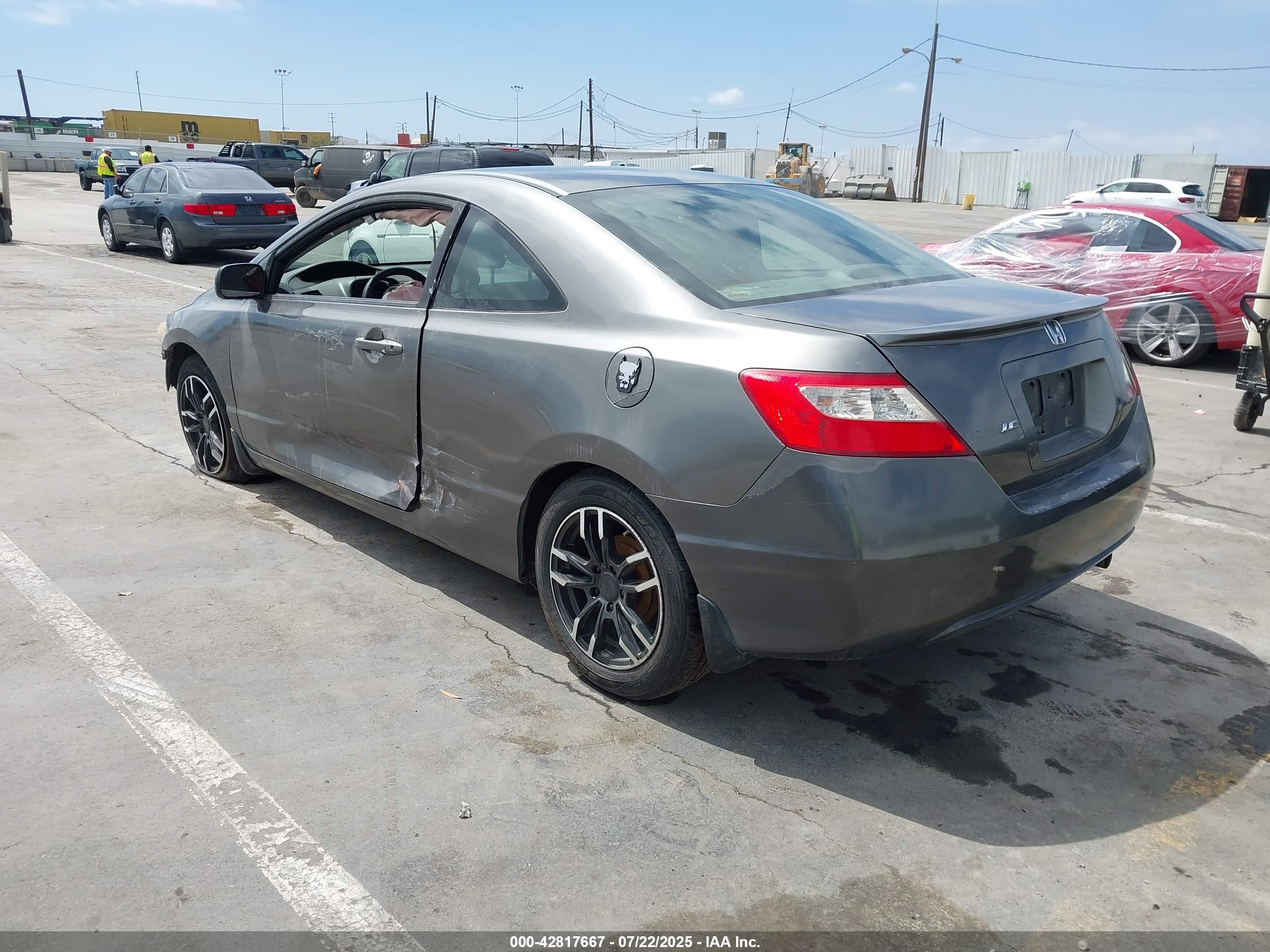 HONDA CIVIC image 3